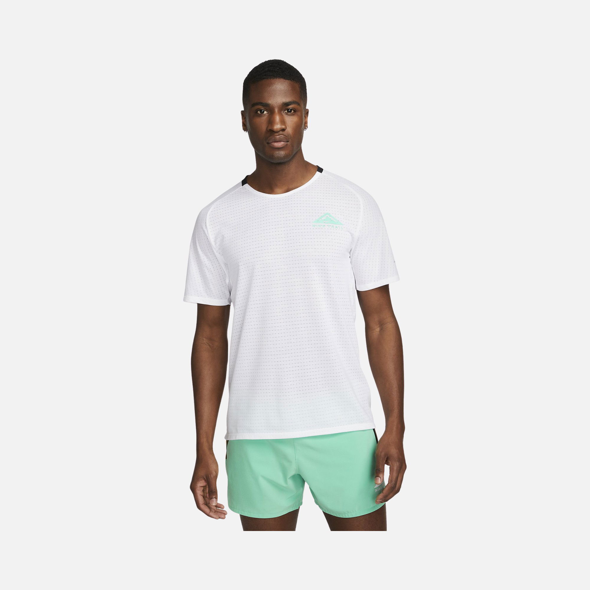 Nike Dri-Fit Trail Solar Chase Running Short-Sleeve Erkek Tişört