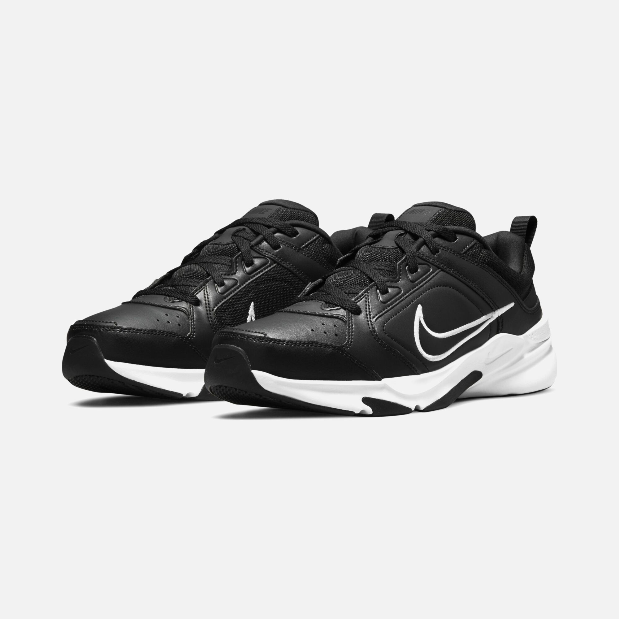 Nike Defy All Day Training Erkek Spor Ayakkabı