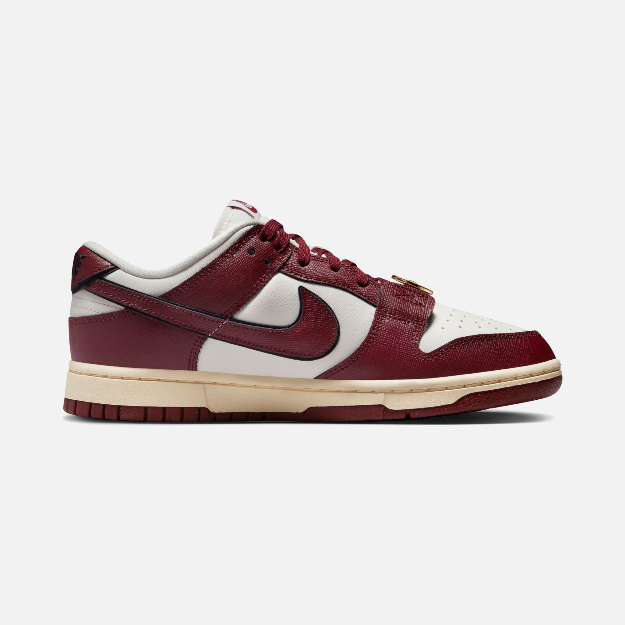 Nike Dunk Low SE ''Just Do It MMXXIII'' Kadın Spor Ayakkabı