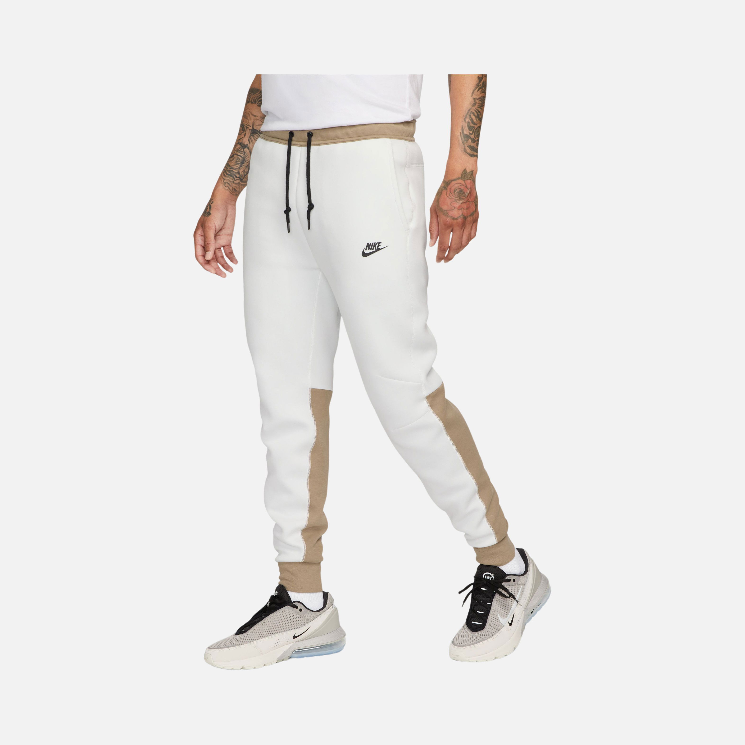 Nike Sportswear Tech Fleece SS24 Erkek Eşofman Altı
