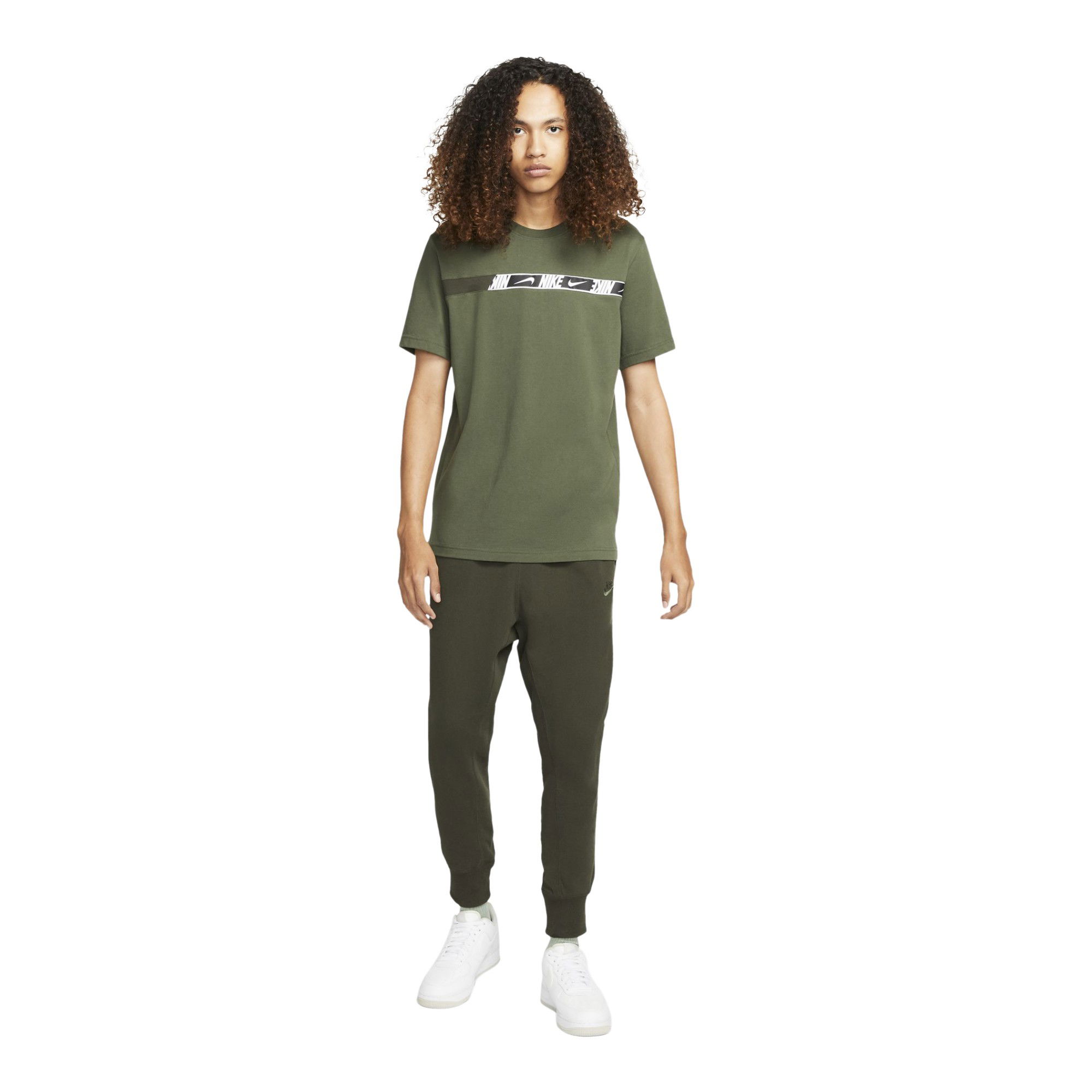 Nike Sportswear Repeat Graphic Short-Sleeve Erkek Tişört