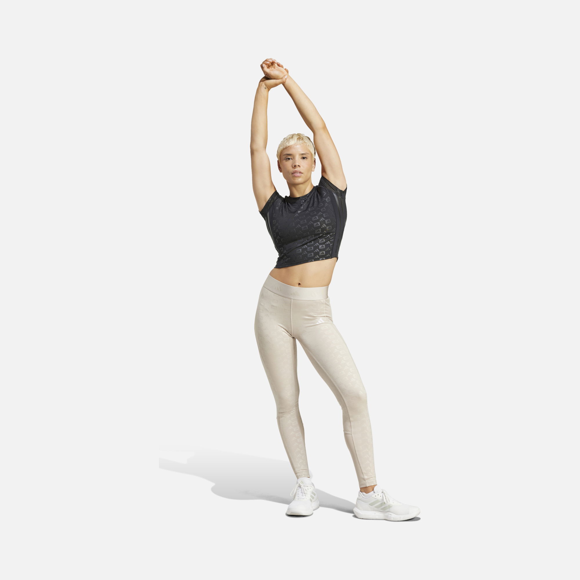 adidas Hyperglam Q4 Cropped Training Emboss Short-Sleeve Kadın Tişört