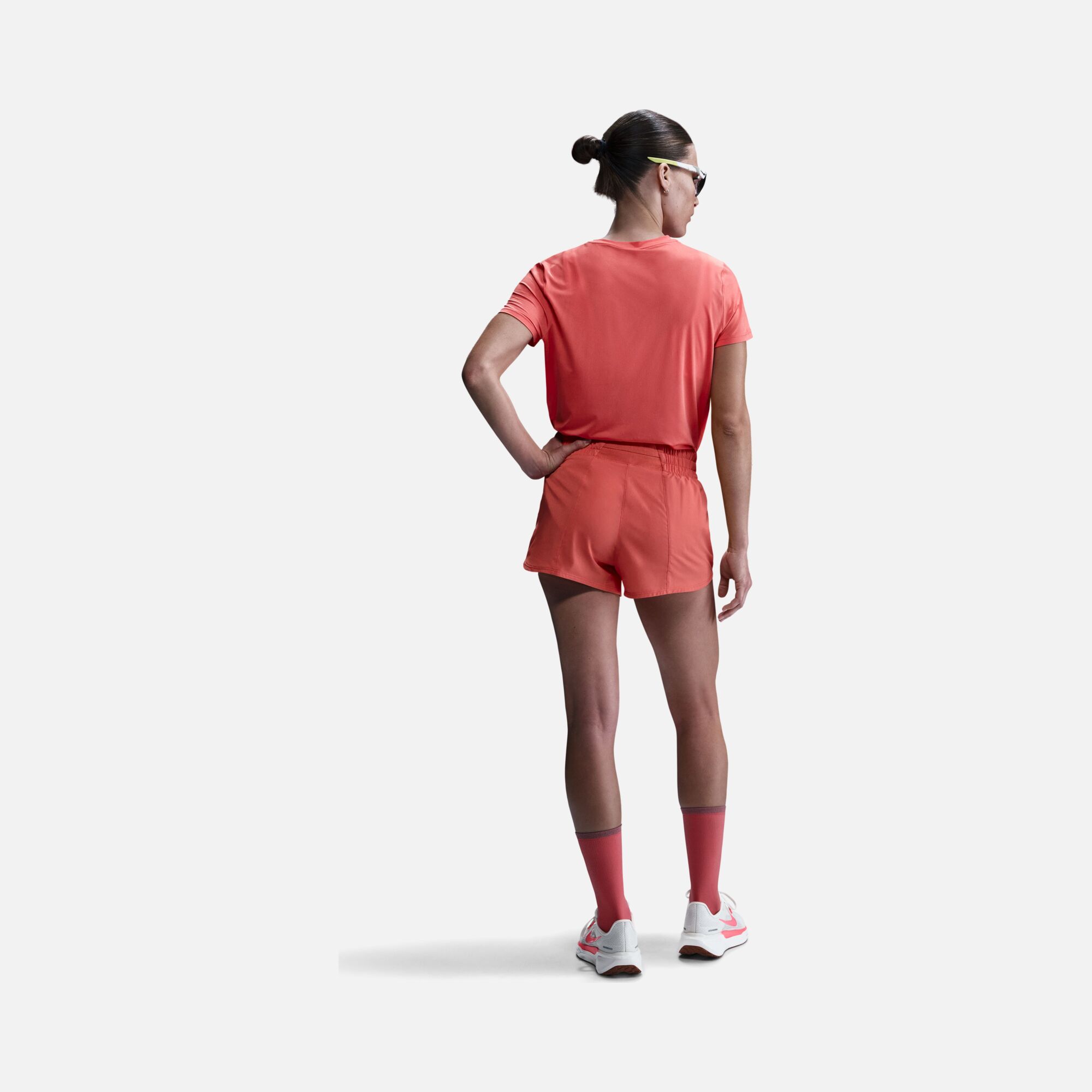 Nike One a New Swoosh Logo Dri-Fit Running Short-Sleeve Kadın Tişört