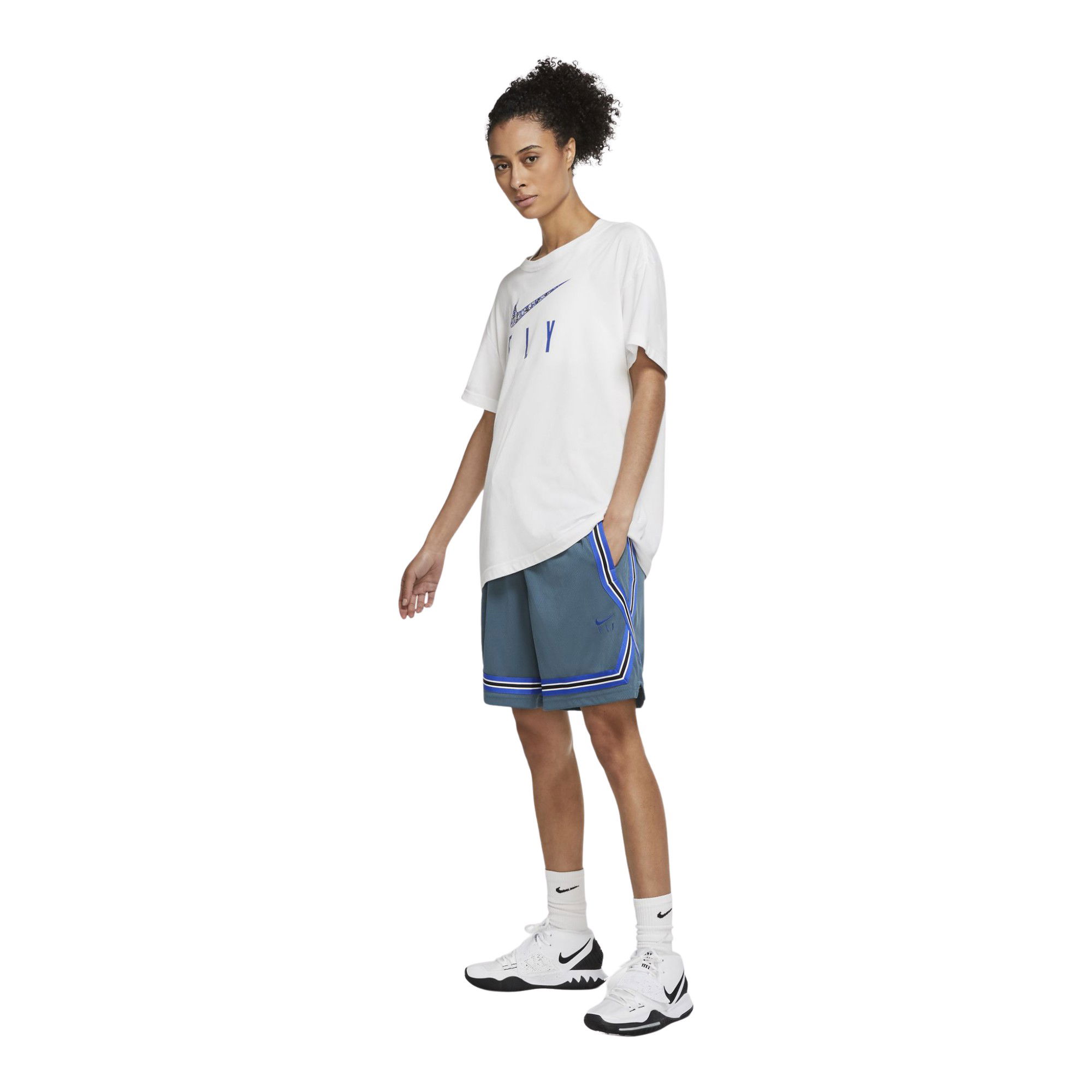 Nike Dri-Fit Swoosh Fly Basketball Kadın Şort