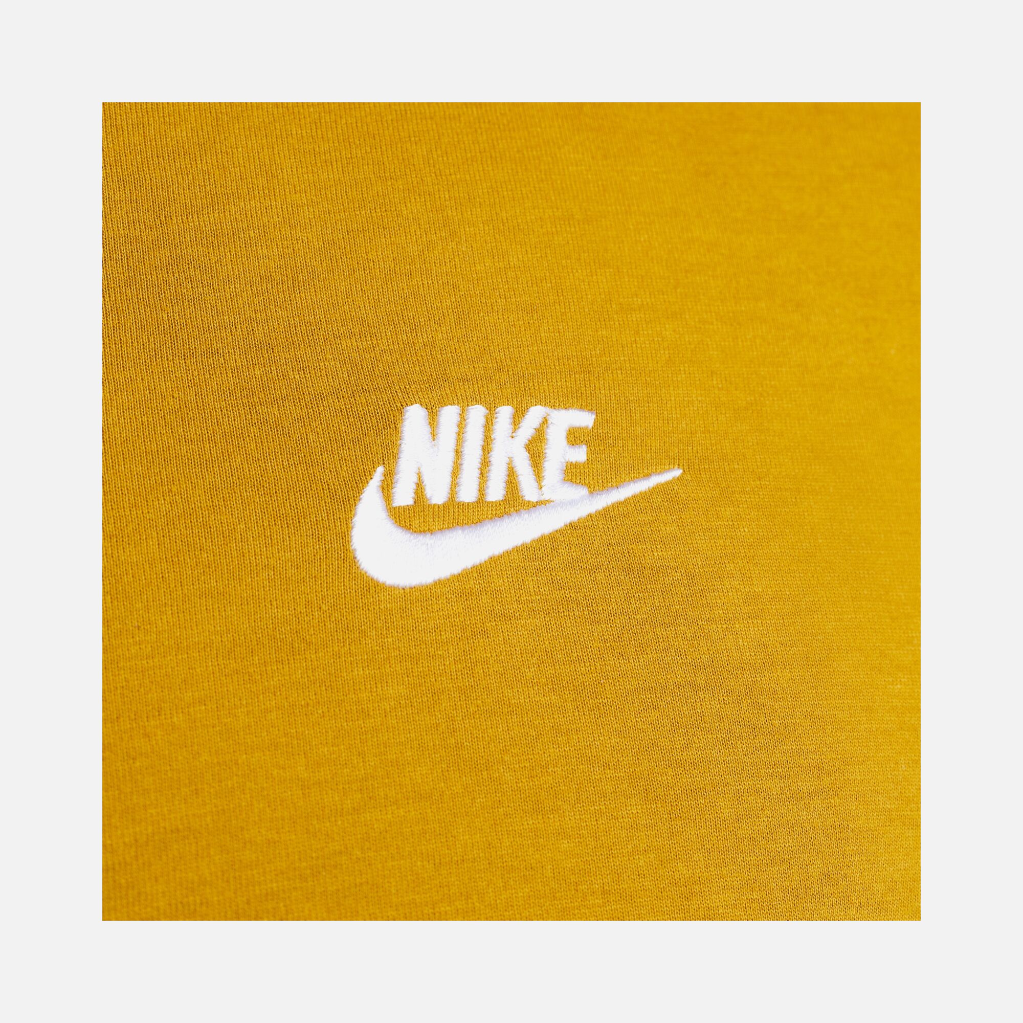 Nike Sportswear Club Short-Sleeve Erkek Tişört