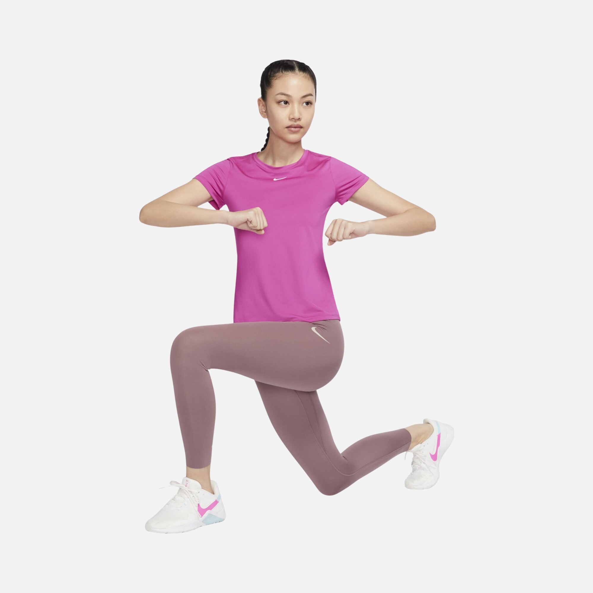 Nike Dri-Fit One Slim-Fit Short-Sleeve Kadın Tişört