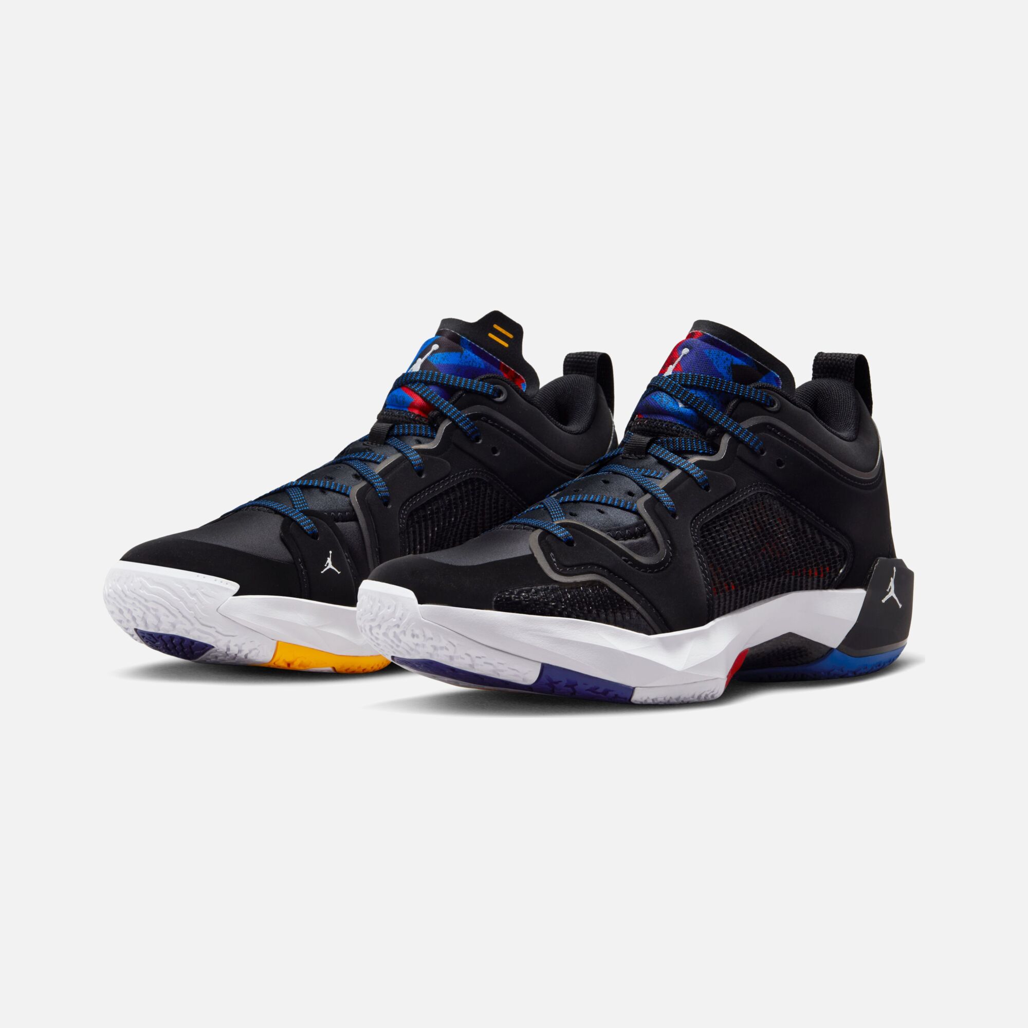 Nike Air Jordan XXXVII Low Erkek Basketbol Ayakkabısı