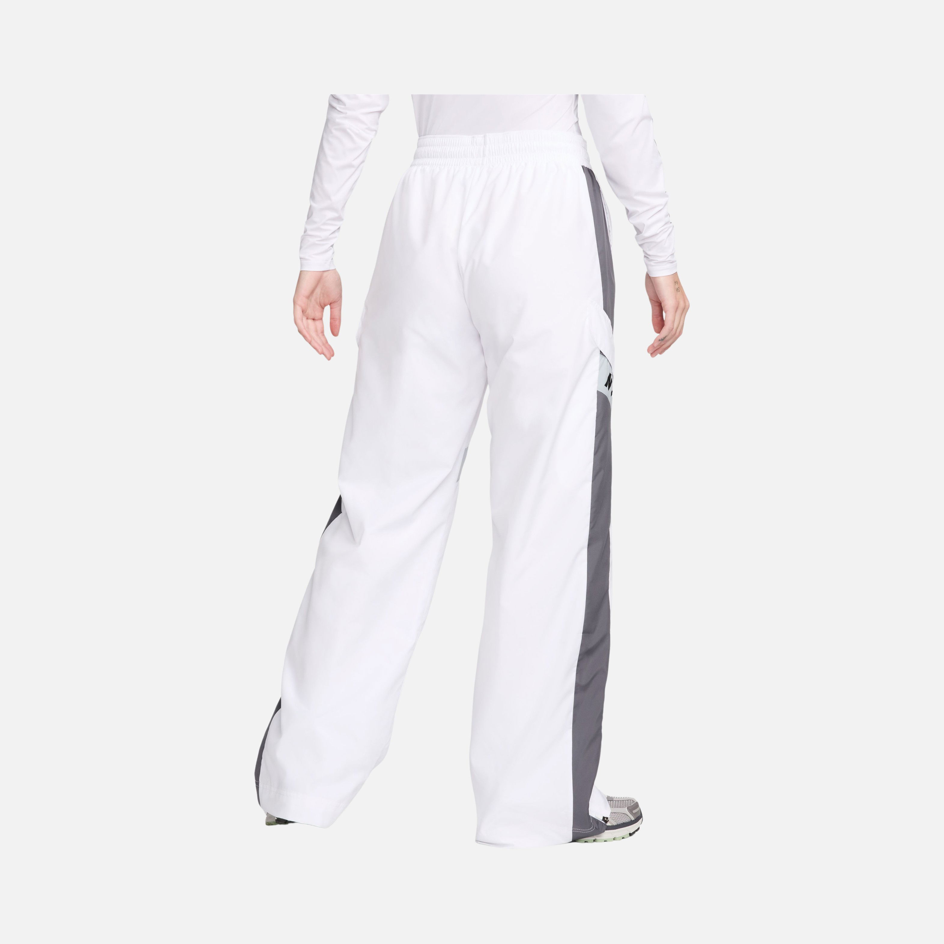 Nike Sportswear Gel Woven Oversized High-Waisted Zippered Leg Kadın Eşofman Altı