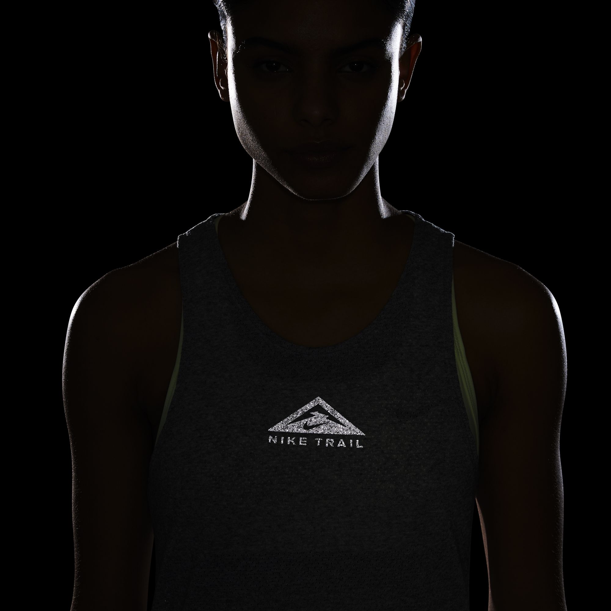 Nike City Sleek Trail Running Kadın Atlet