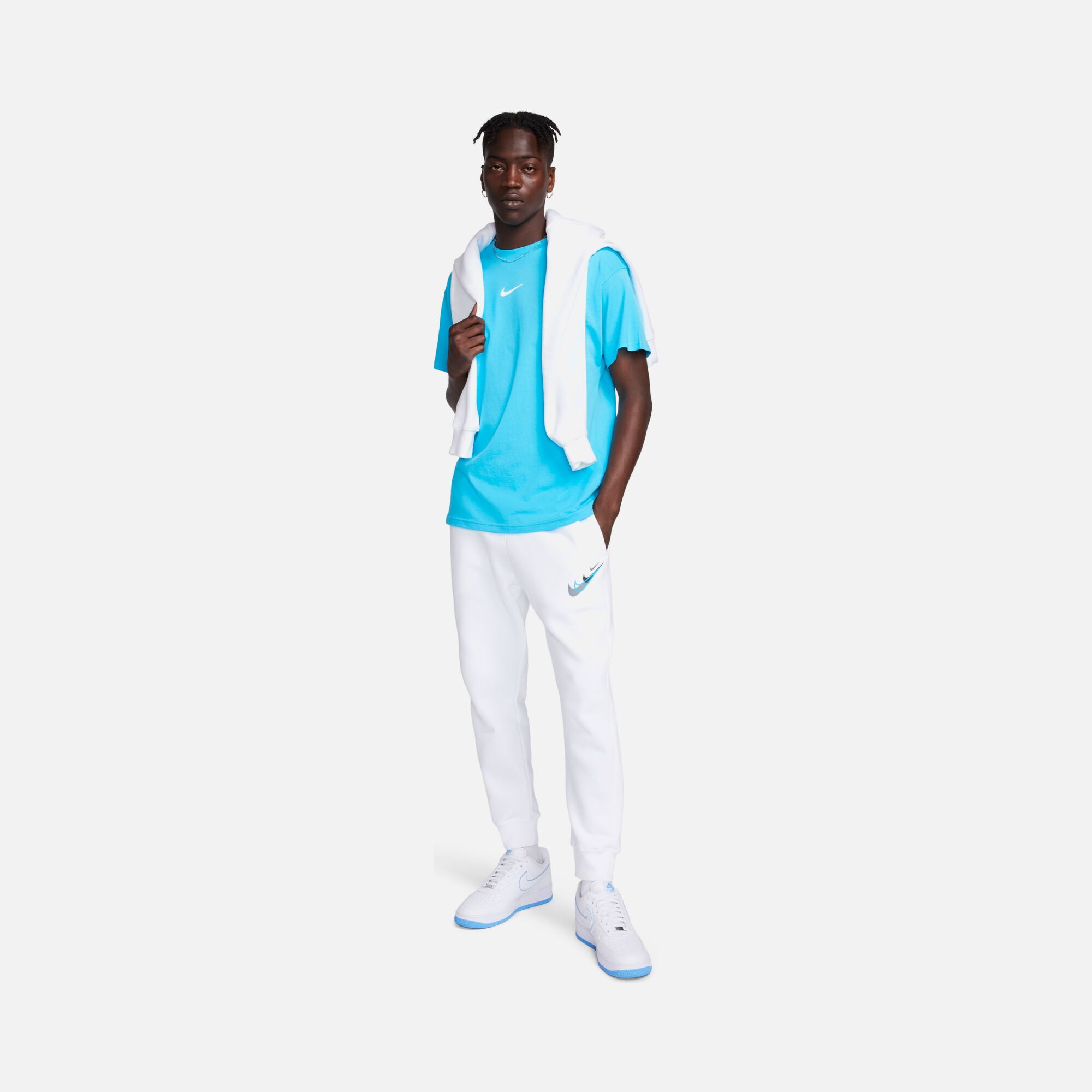 Nike Sportswear ''Triple Swoosh Graphic'' Short-Sleeve Erkek Tişört