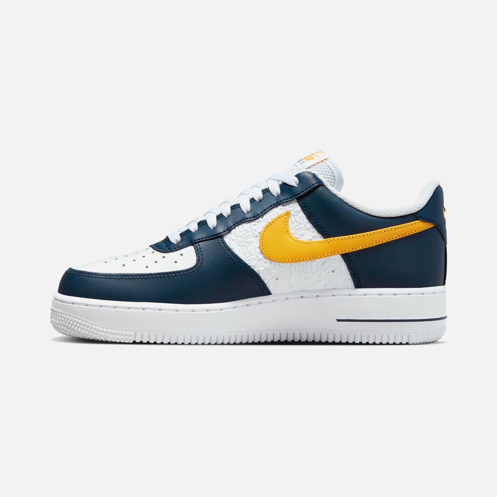Nike Air Force 1 '07 ''Embossing Details'' Erkek Spor Ayakkabı
