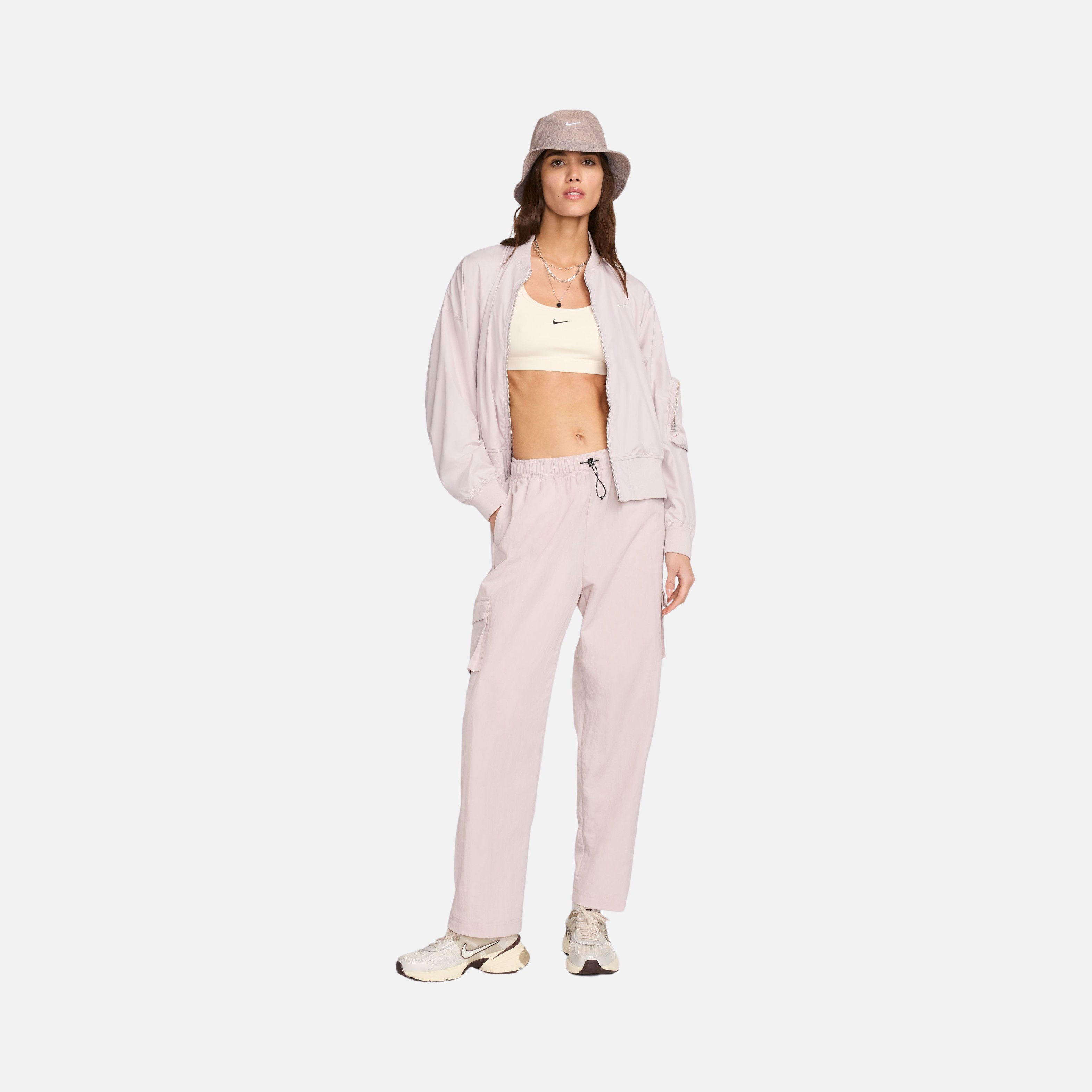 Nike Sportswear Essentials High-Rise Woven Fabrics Cargo Kadın Pantolon