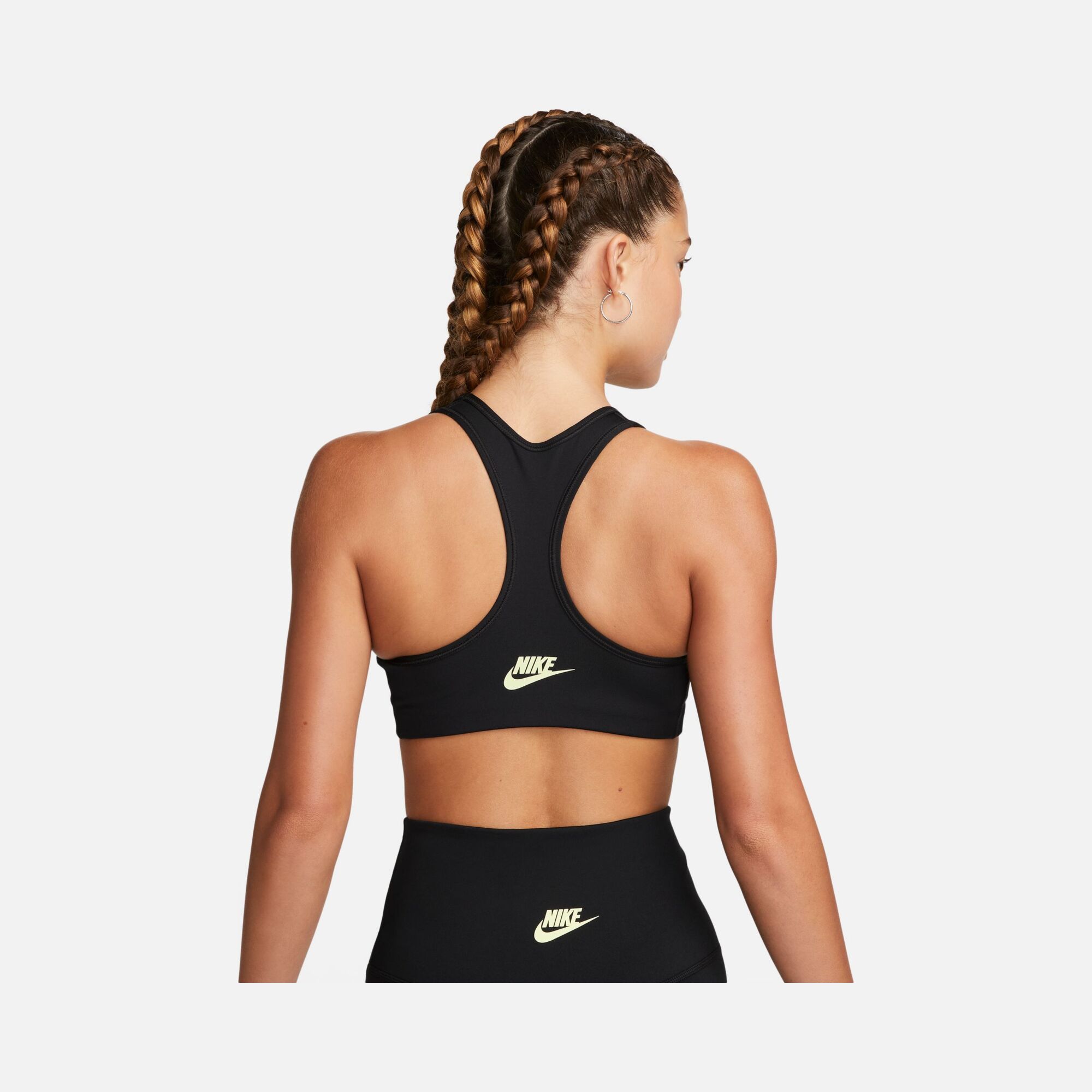 Nike Dri-Fit Swoosh Medium-Support Non-Padded Dance Training Kadın Bra