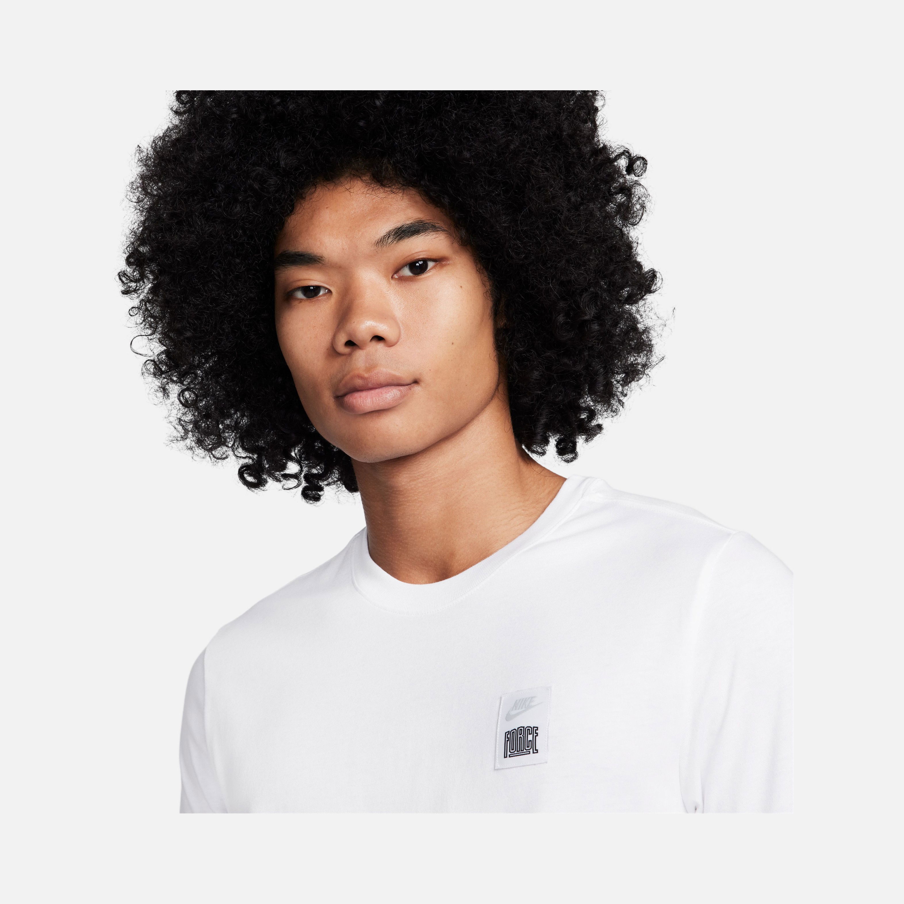 Nike ''40+ Years of Nike Force Bringing Iconic Style Graphic'' Short-Sleeve Erkek Tişört
