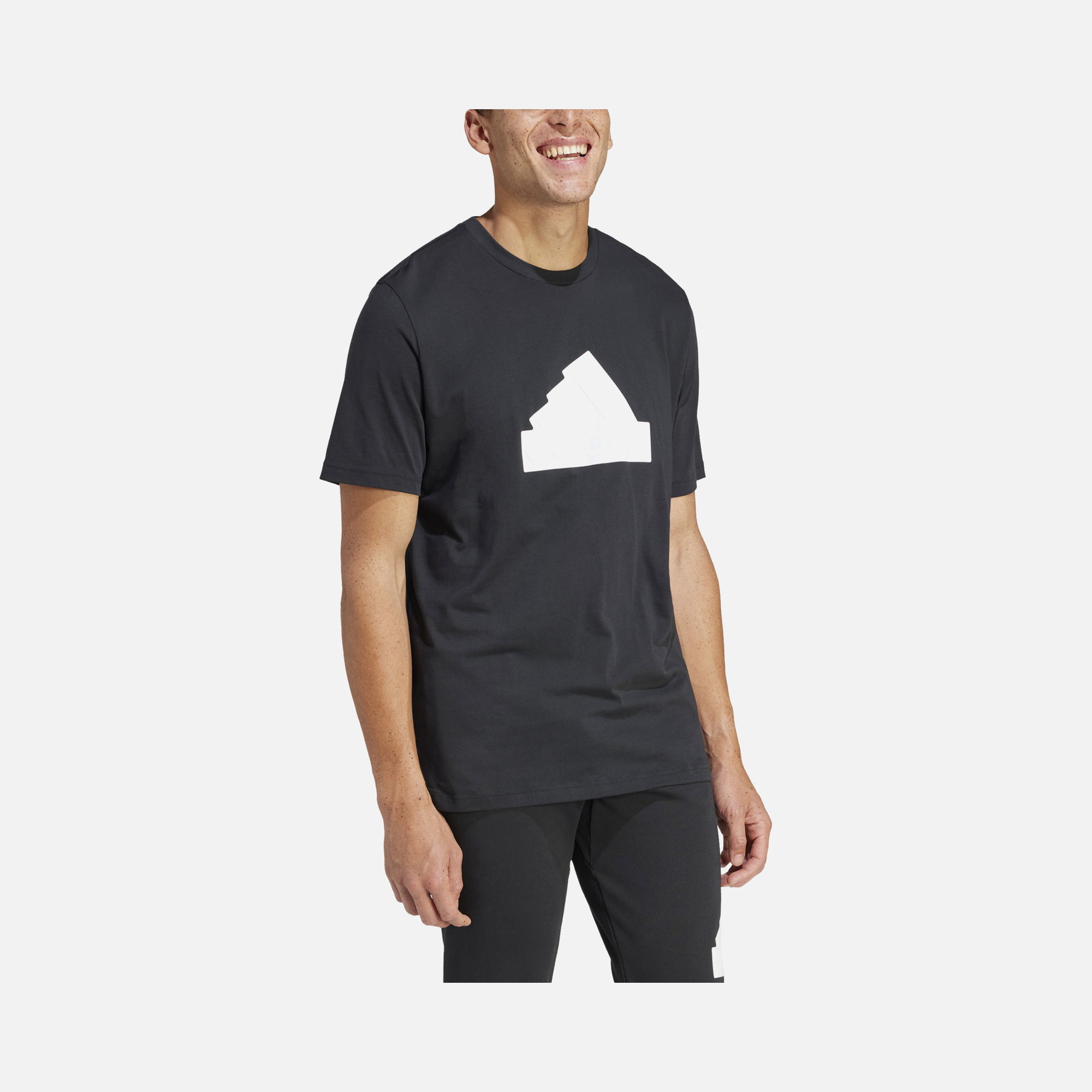 adidas Sportswear Future Icons Badge of Short-Sleeve Erkek Tişört