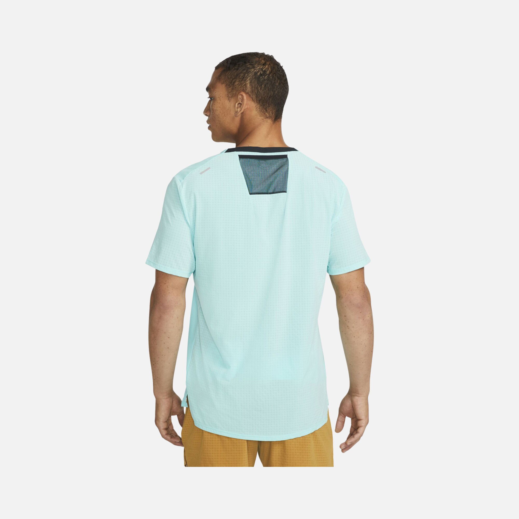 Nike Dri-Fit Trail Rise 365 Short-Sleeve Erkek Tişört