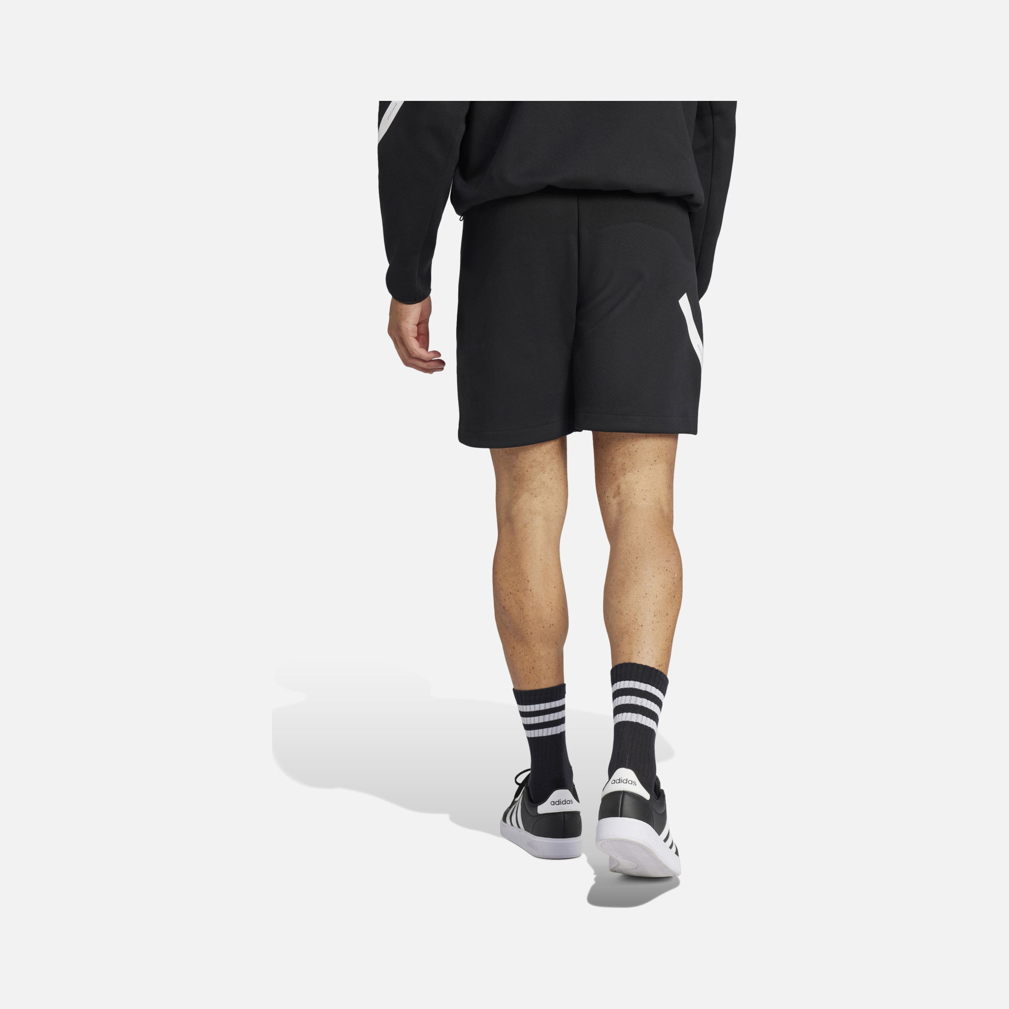 adidas Z.N.E. Sportswear Regular-Fit Mid-Rise Erkek Şort