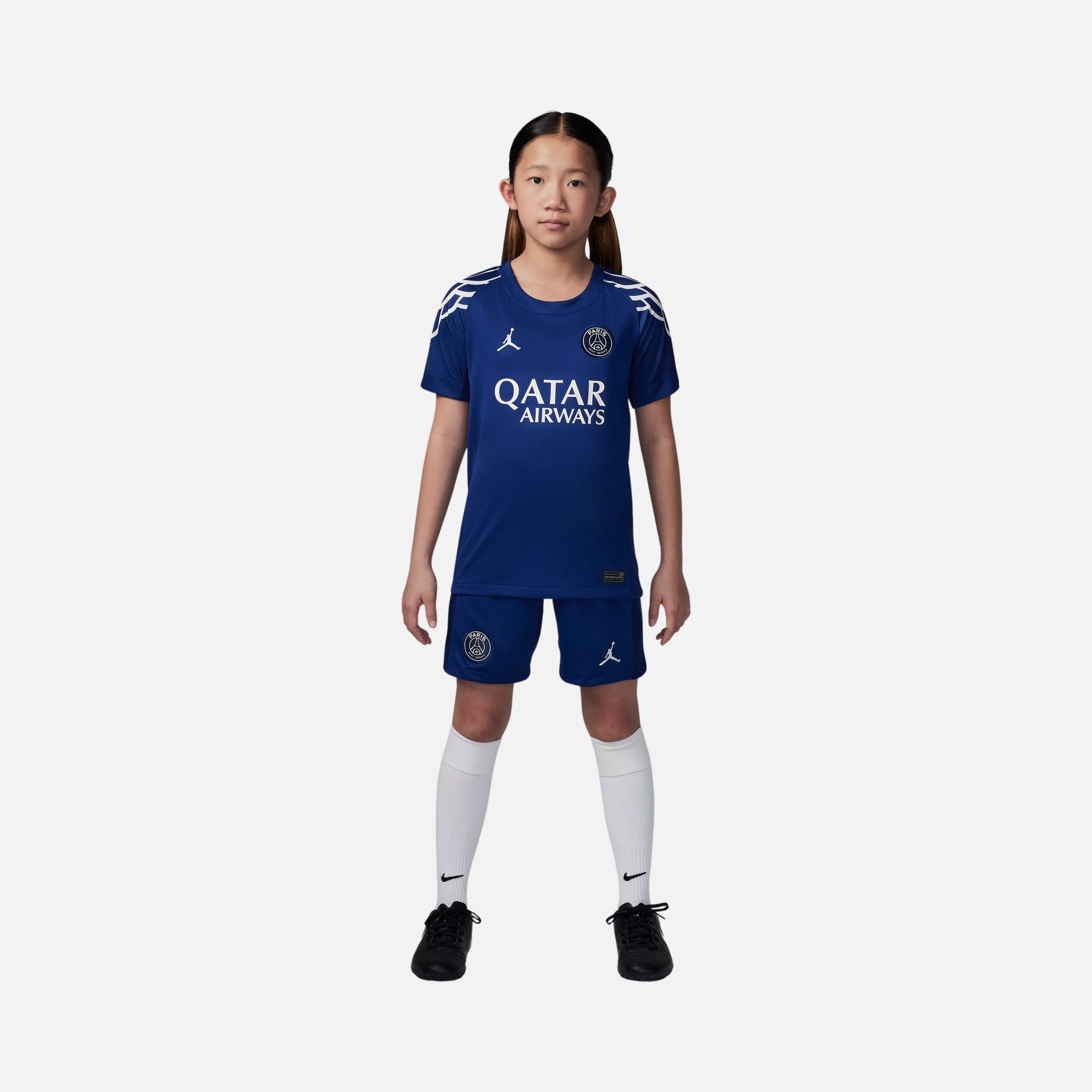 Nike Paris Saint-Germain 2024-2025 Stadyum 4th ''Celebrate 40 Years of the Special Edition Air Jordan 1'' Supporter Çocuk Forma