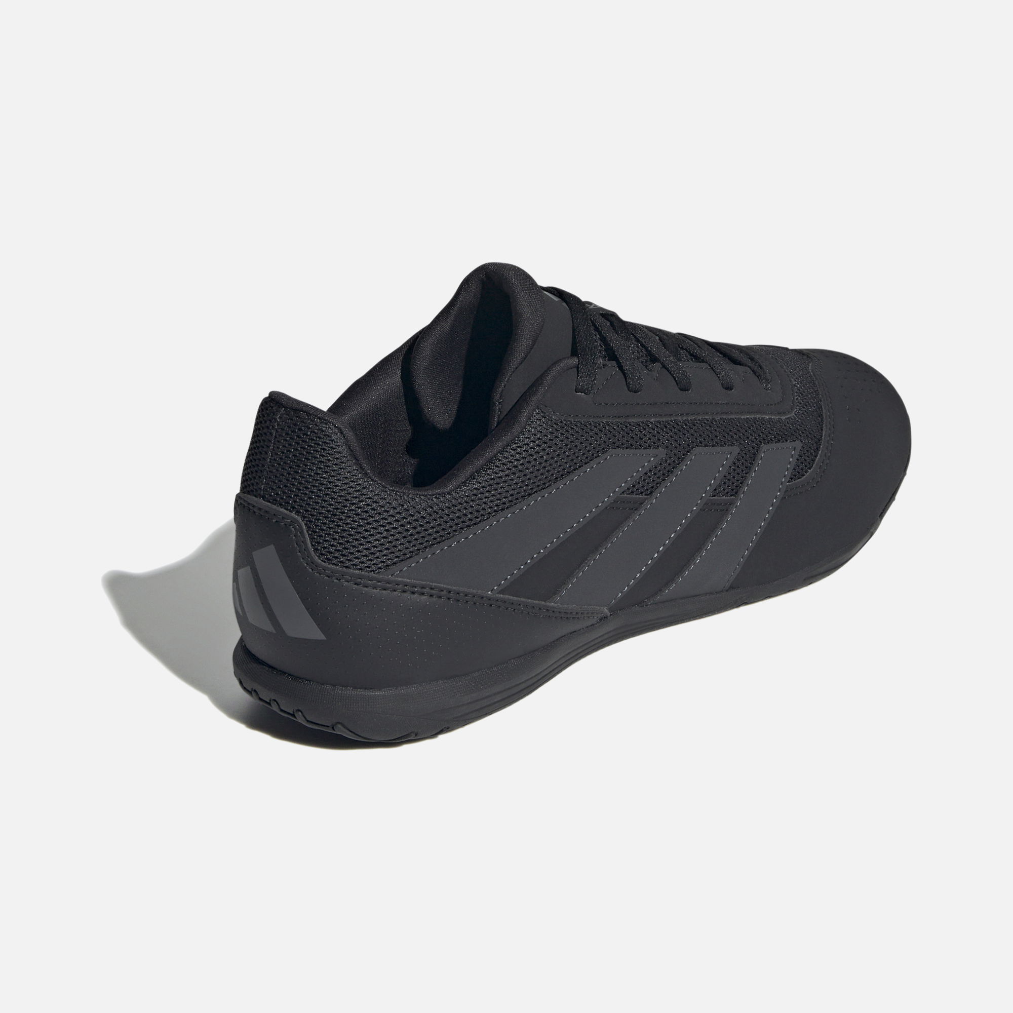 adidas Predator Club Erkek Futsal Ayakkabısı