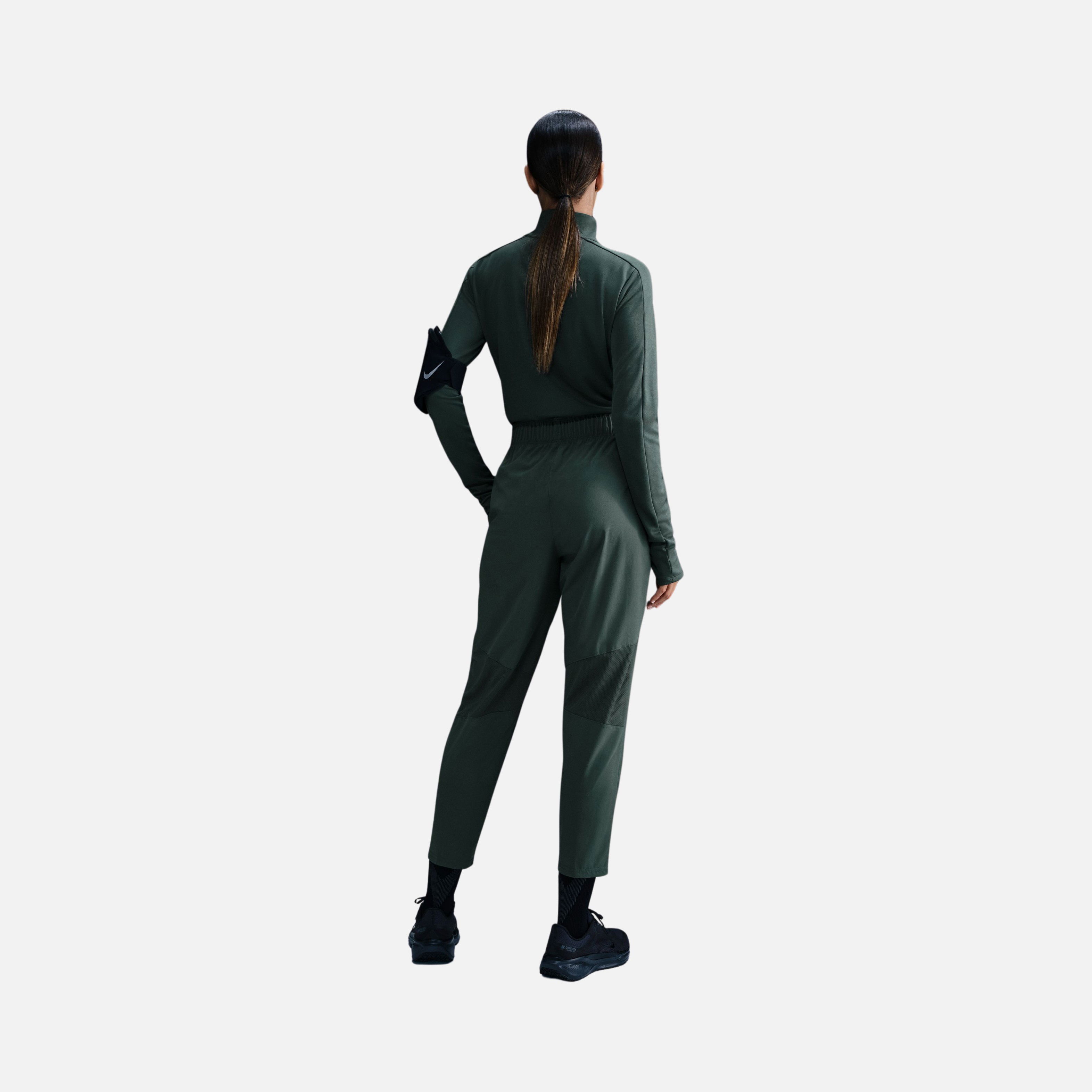 Nike Dri-Fit Fast Mid-Rise 7/8 Running Kadın Eşofman Altı