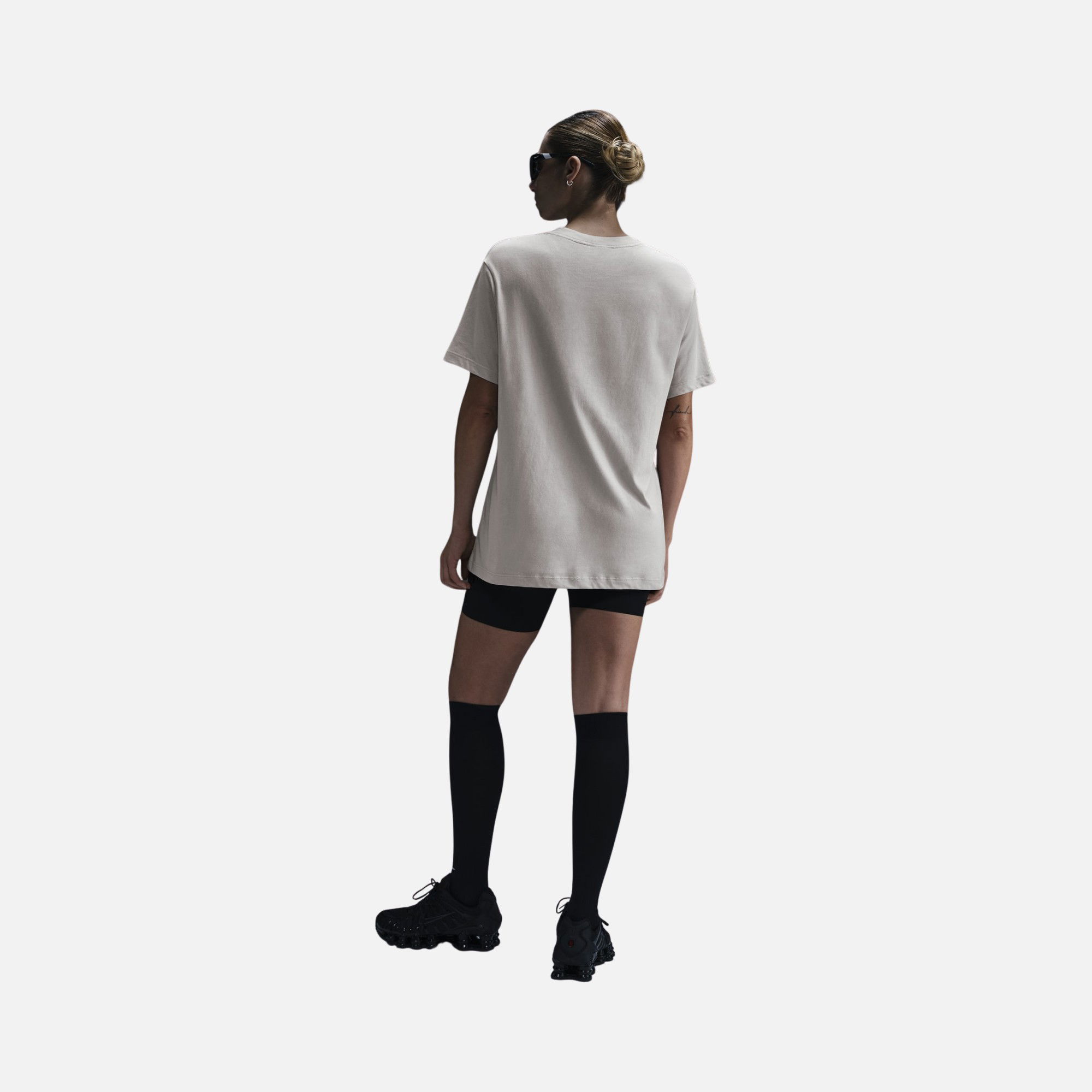 Nike Sportswear Gel Boyfriend Loose Cut Short-Sleeve Kadın Tişört