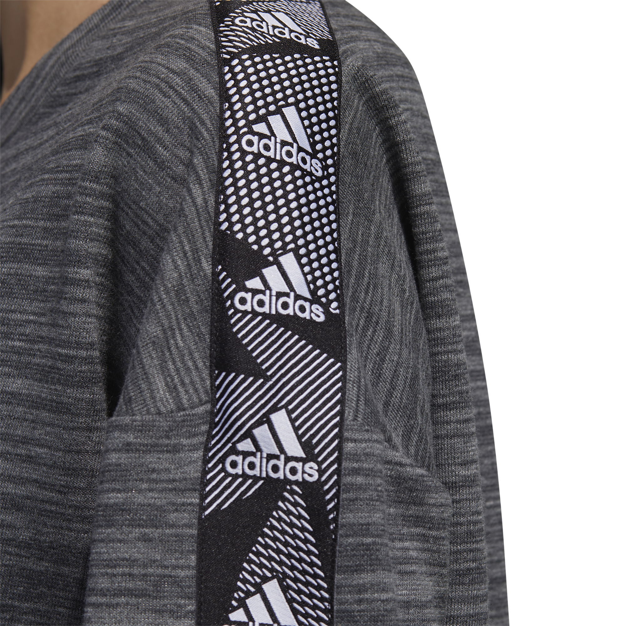 adidas Essentials TPE Kadın Sweatshirt