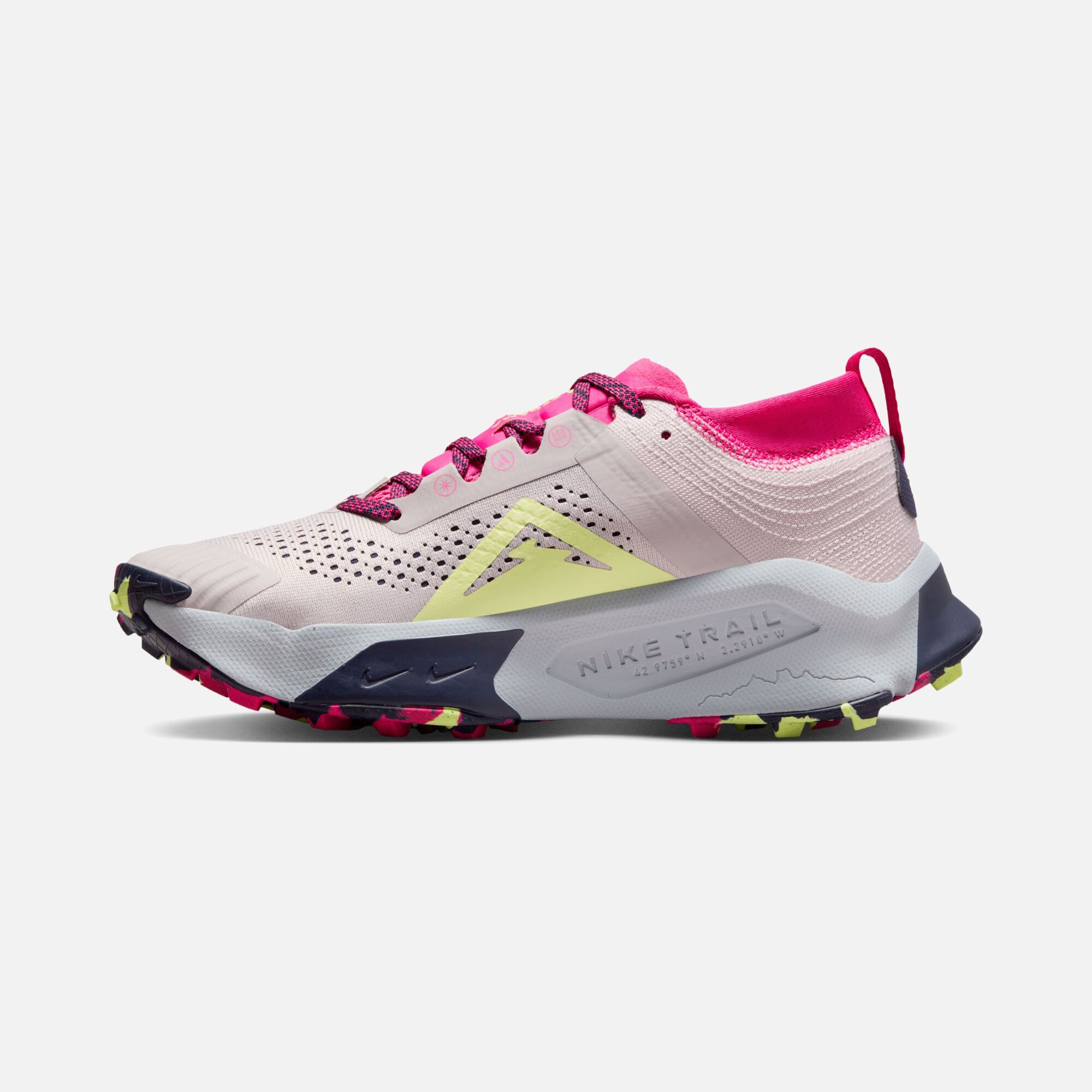 Nike ZoomX Zegama Trail-Running Kadın Spor Ayakkabı