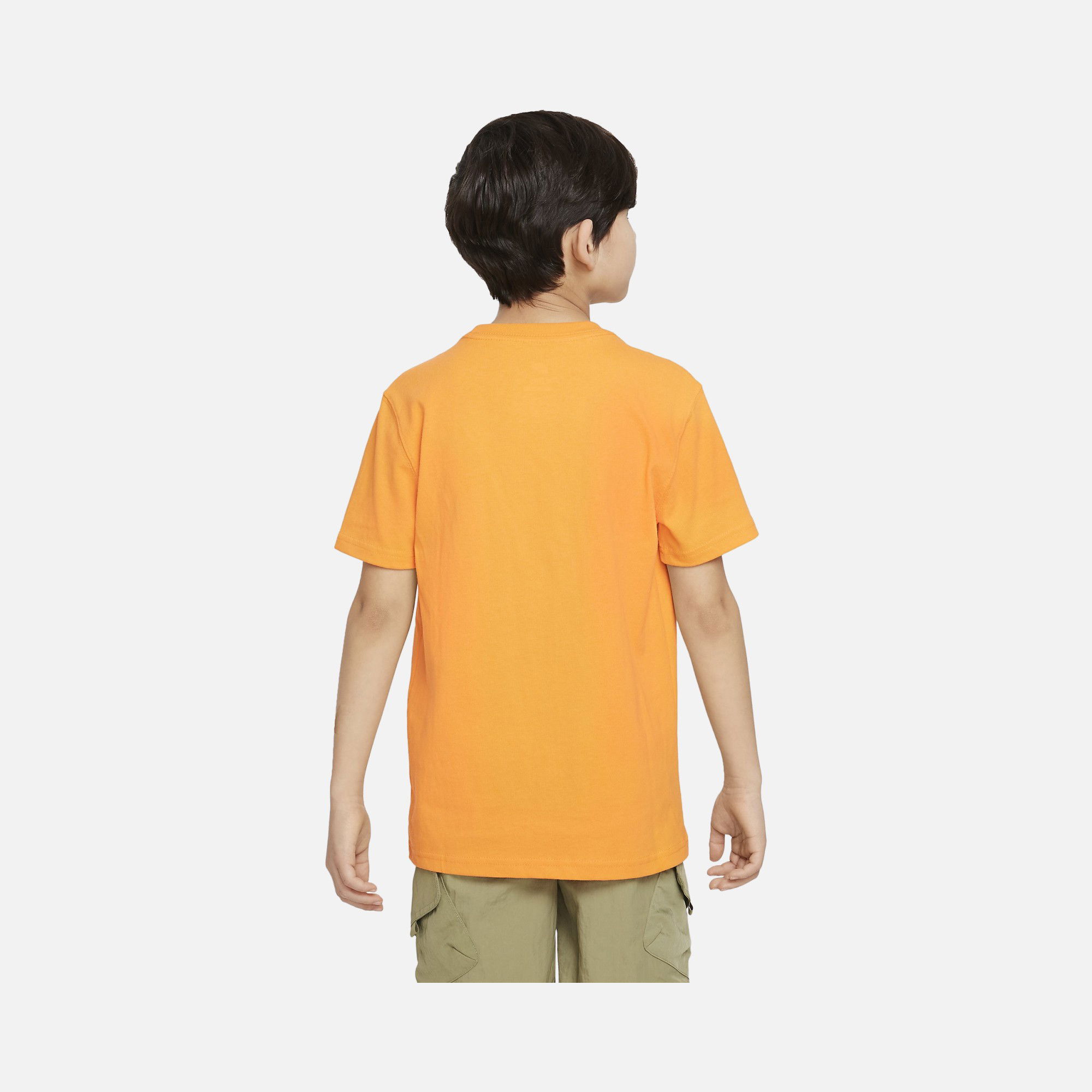 Nike Sportswear Premium Essentials Short-Sleeve Çocuk Tişört