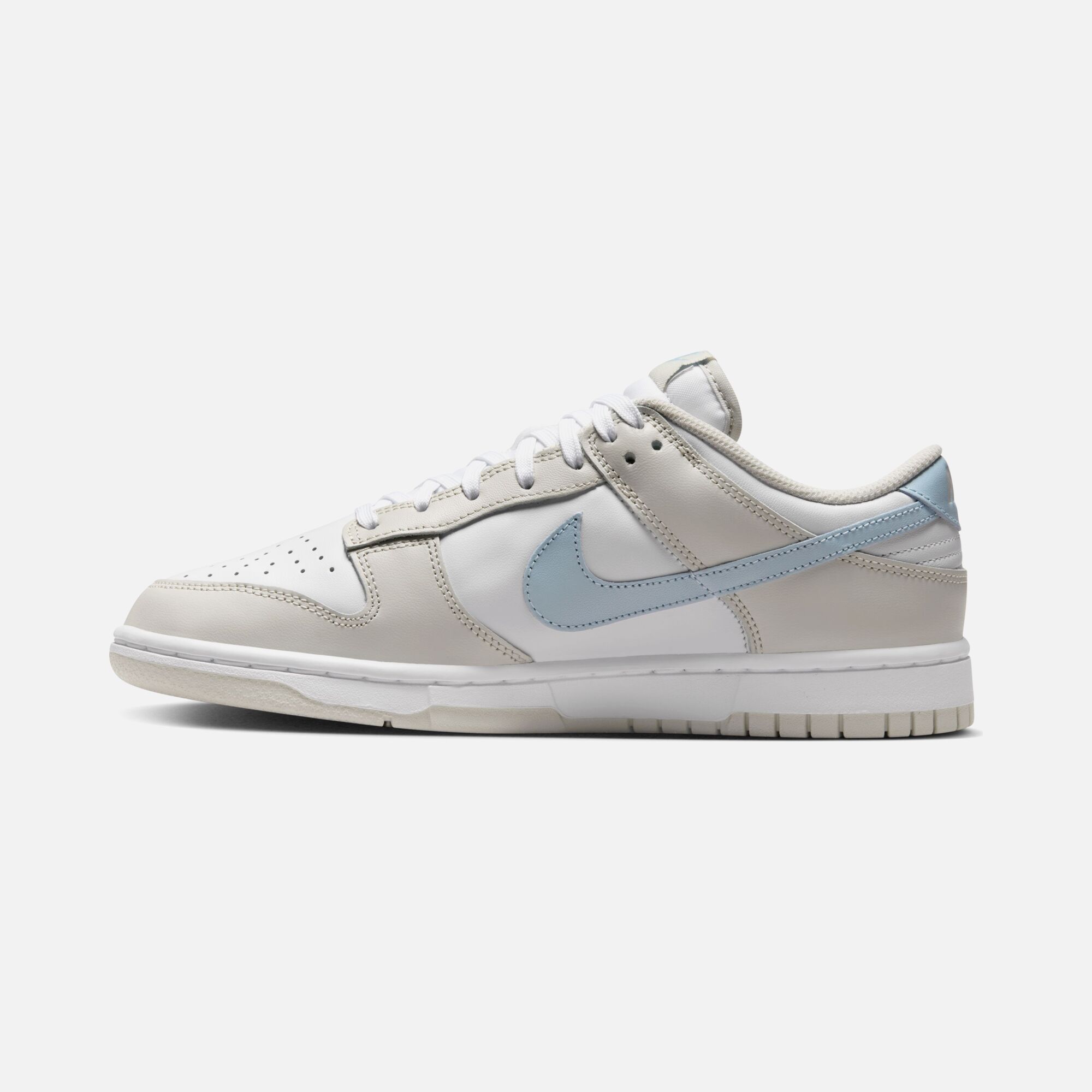 Nike Dunk Low ''Mini Swoosh Detail'' Kadın Spor Ayakkabı