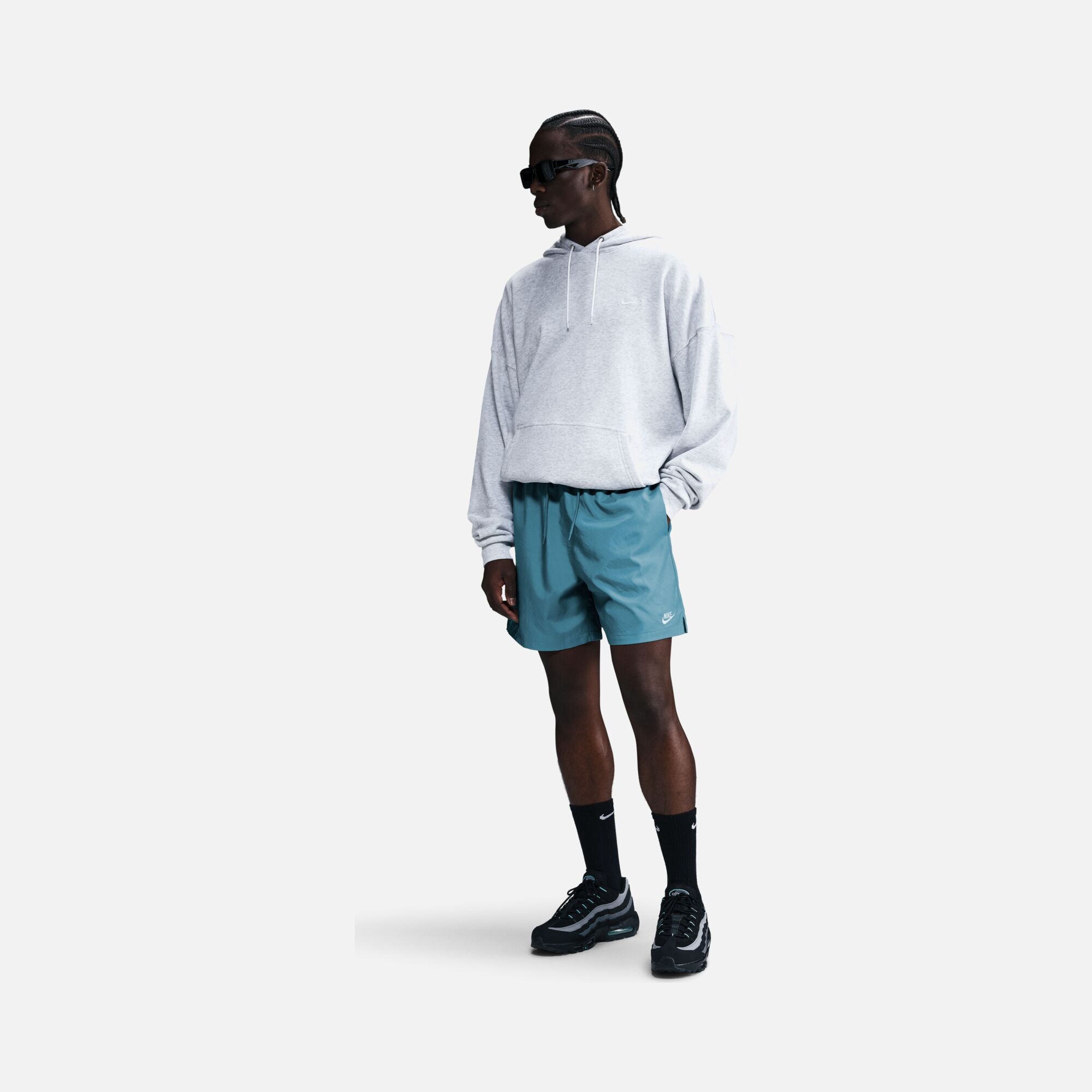 Nike Sportswear Club+ Flow Versatile Weave Loose Erkek Şort