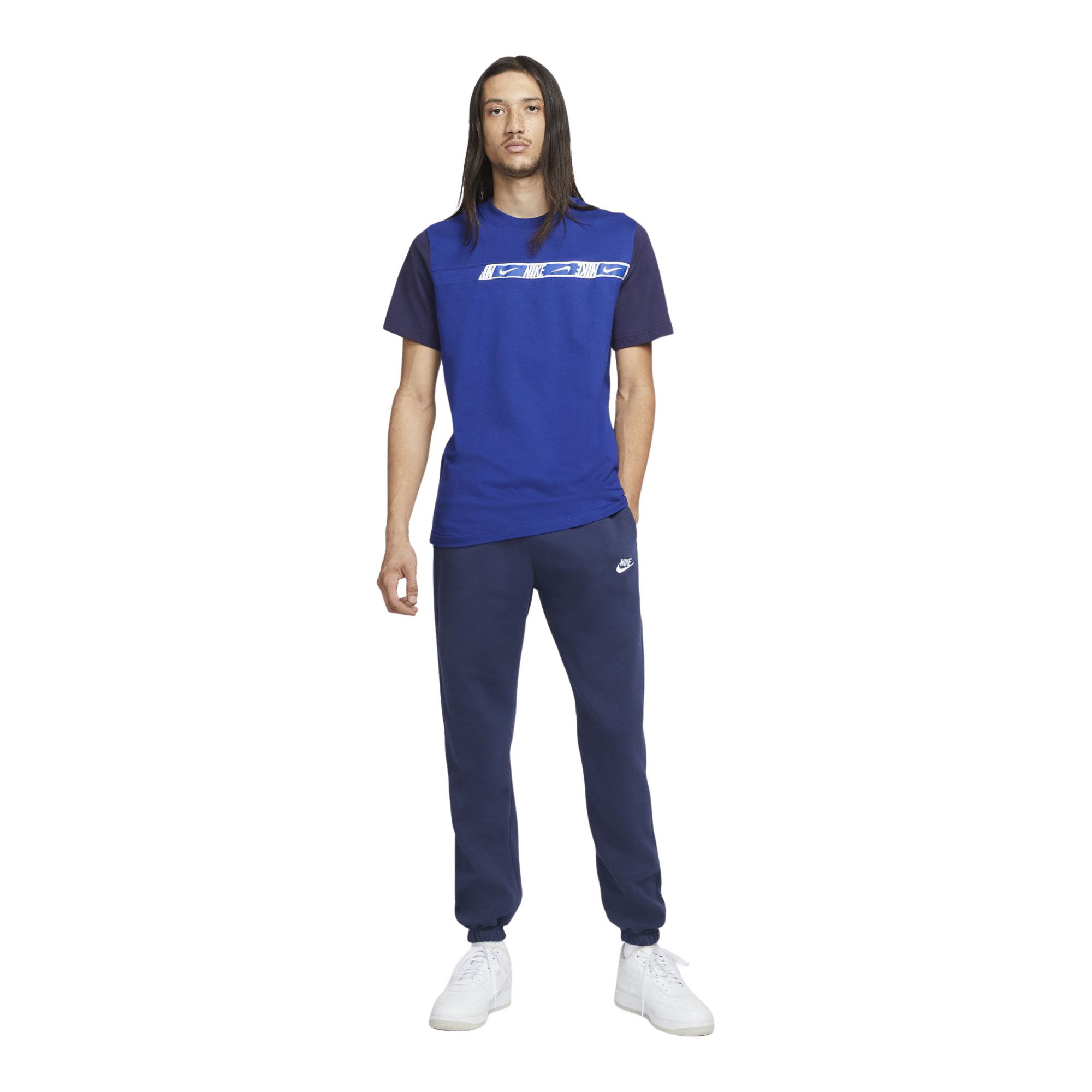 Nike Sportswear Repeat Graphic Short-Sleeve Erkek Tişört