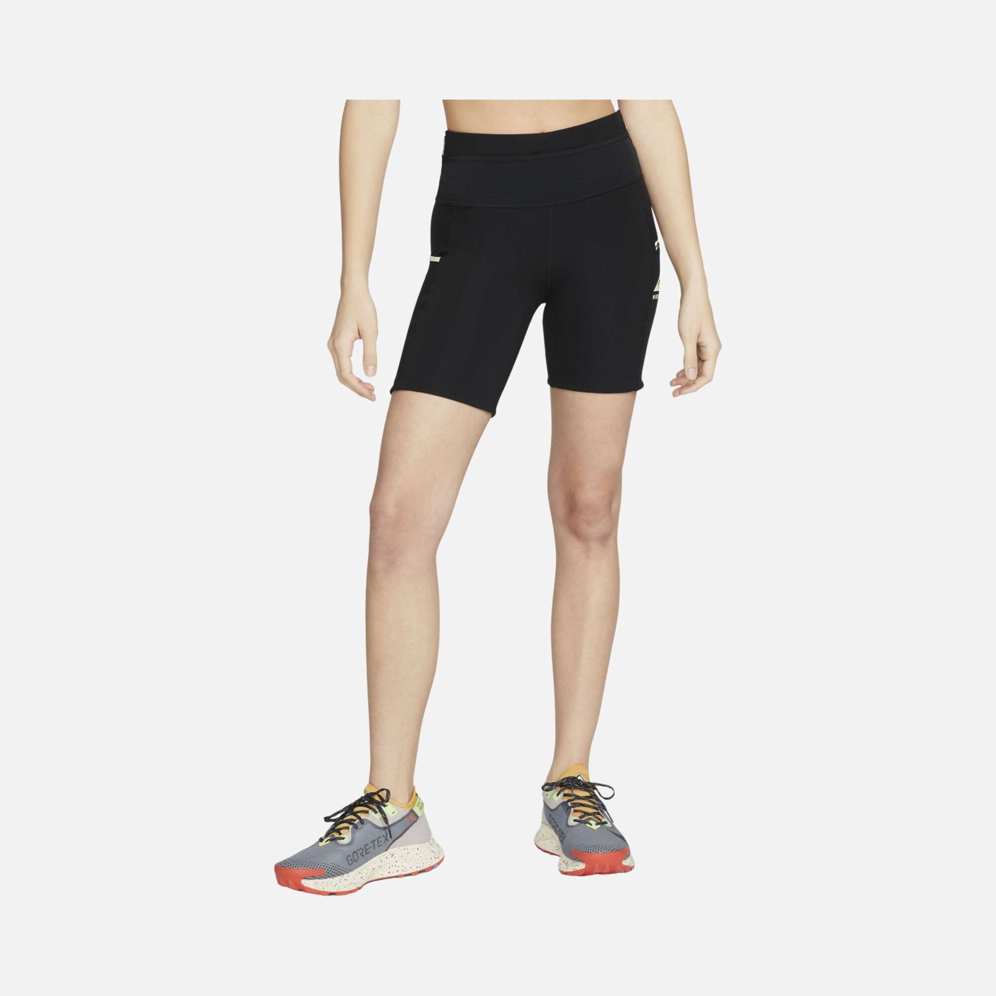 Nike Dri-Fit Epic Luxe Trail Running Kadın Şort
