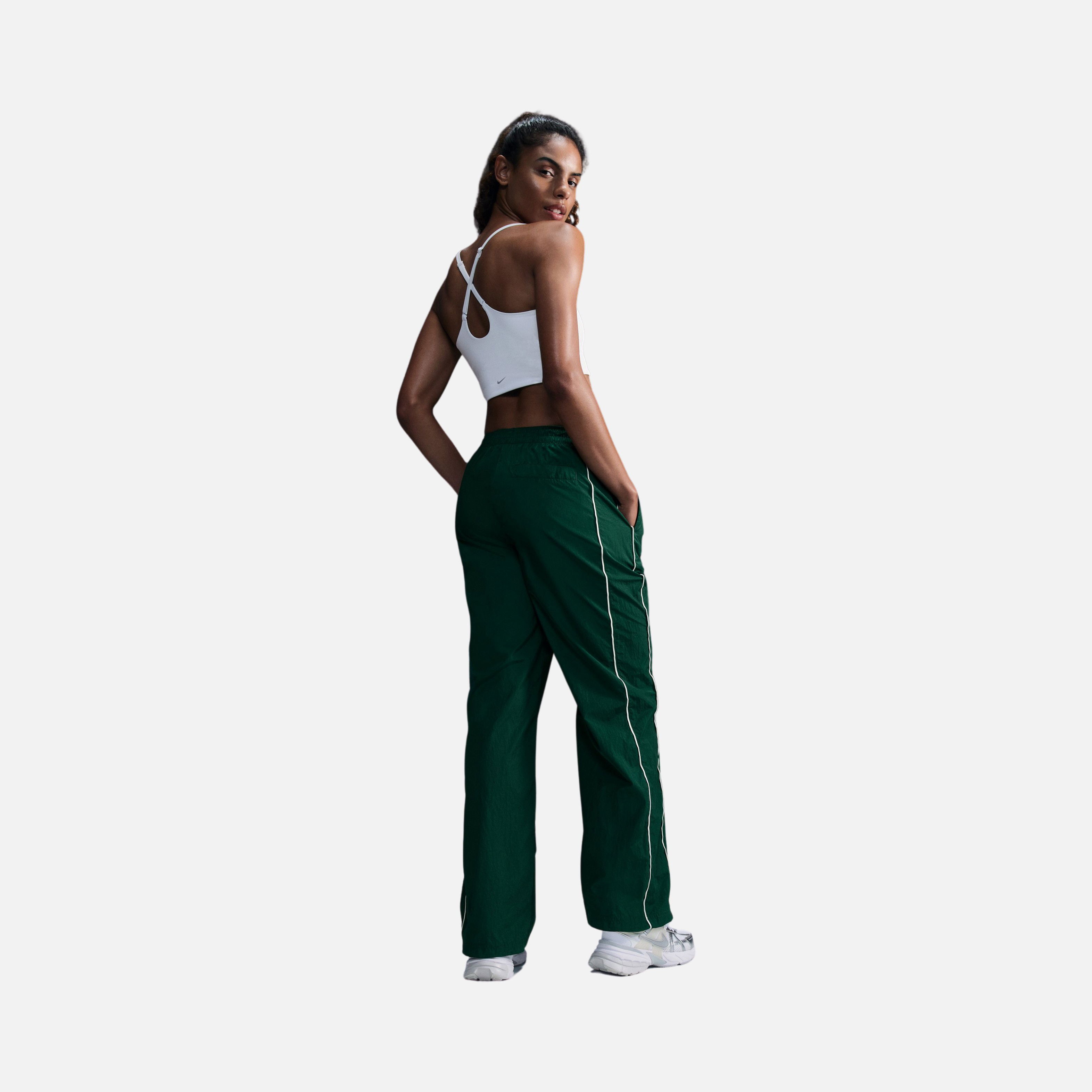 Nike Sportswear Windrunner High-Waisted Woven Open-Hem Kadın Eşofman Altı