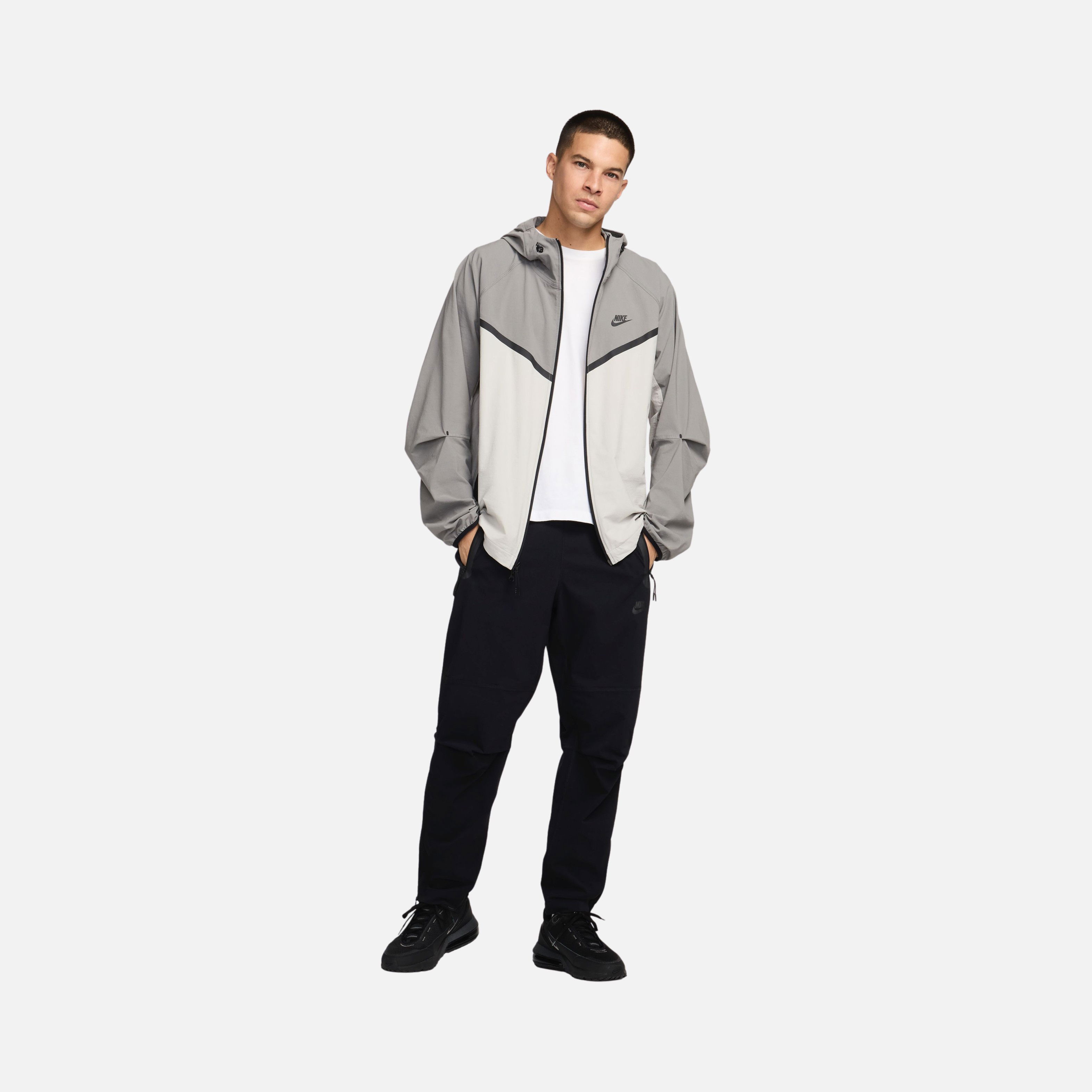 Nike Sportswear Tech Woven Erkek Eşofman Altı