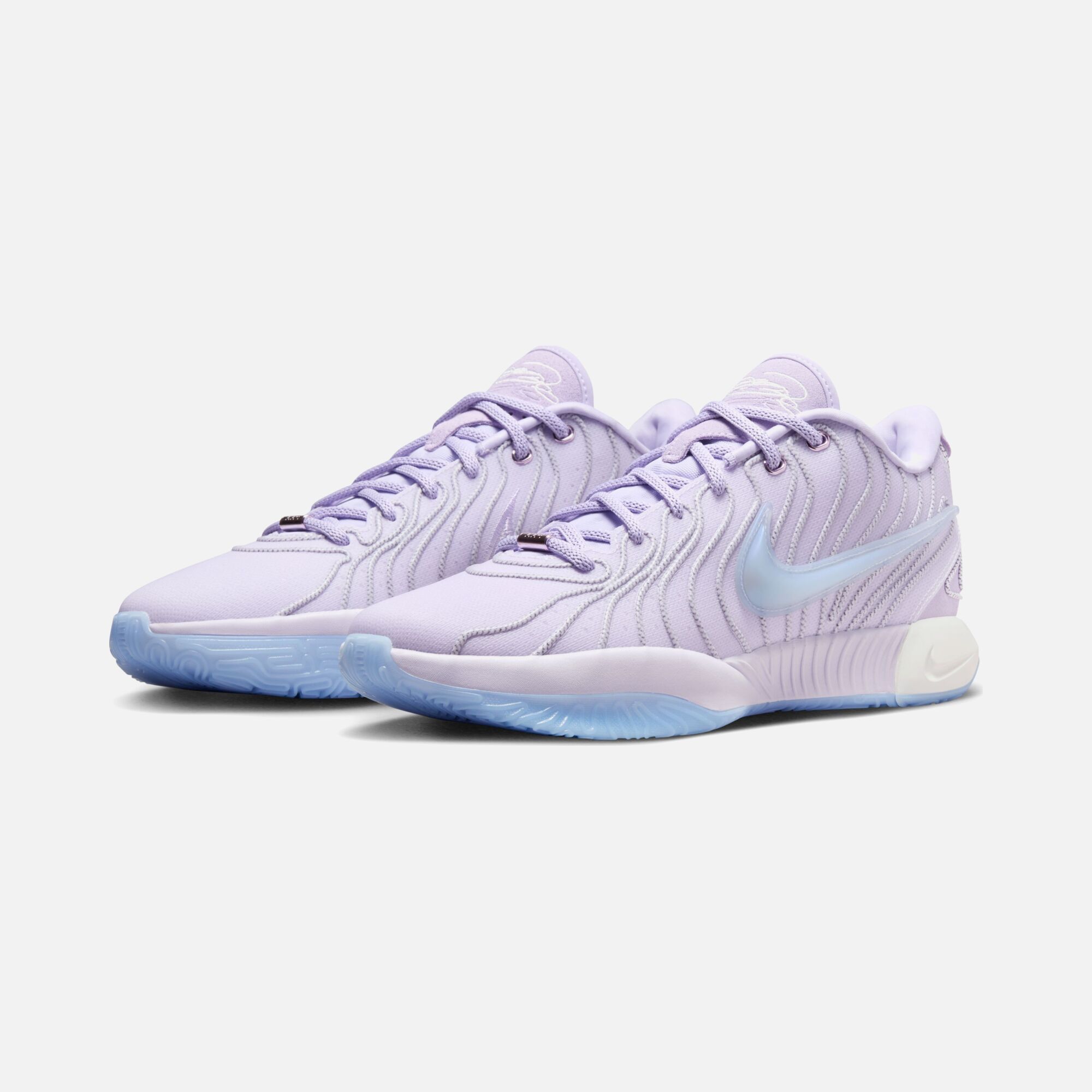 Nike LeBron James XXI ''360 C° Regional Cord System'' Erkek Basketbol Ayakkabısı