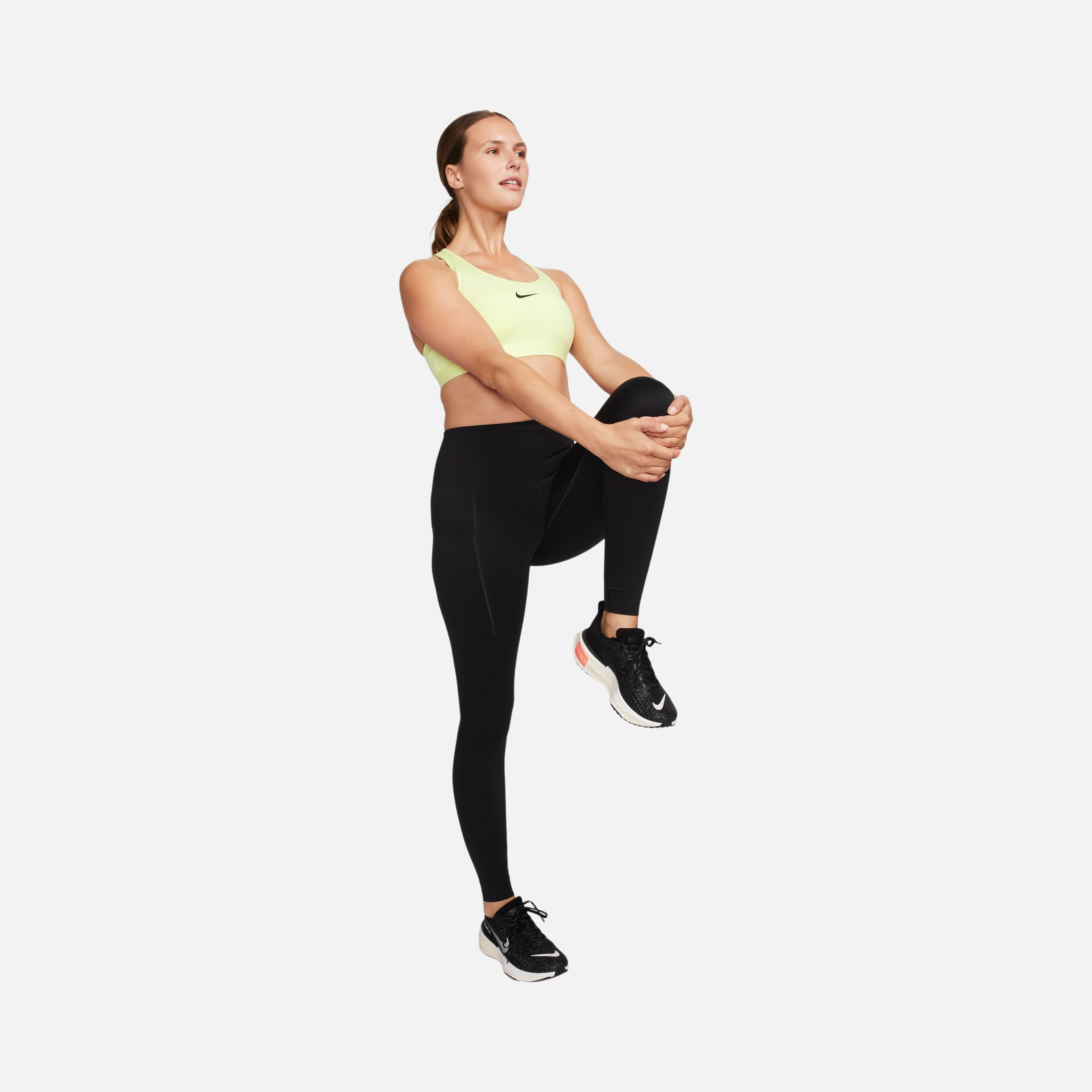 Nike Swoosh Medium Support Padded Training Kadın Bra