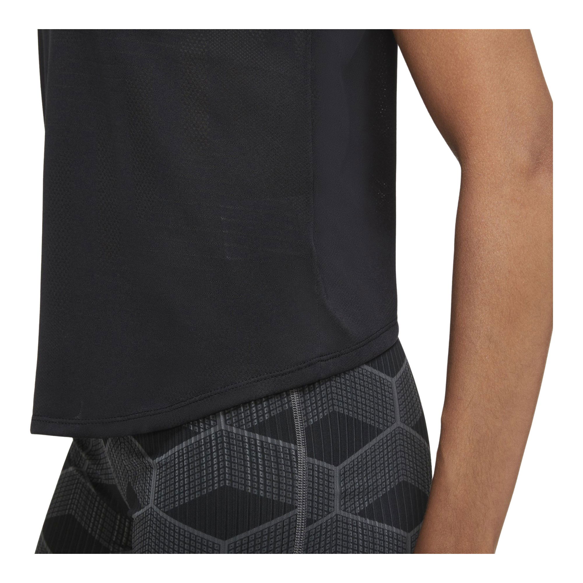 Nike Runway Short-Sleeve Kadın Tişört