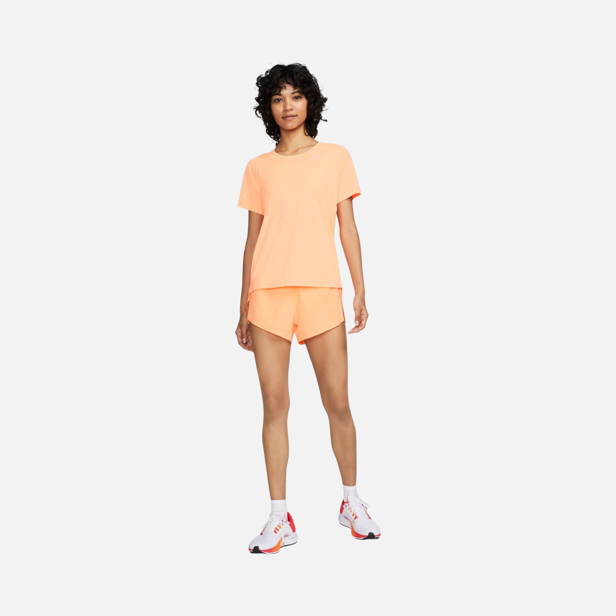Nike Dri-Fit Race Running Short-Sleeve Kadın Tişört