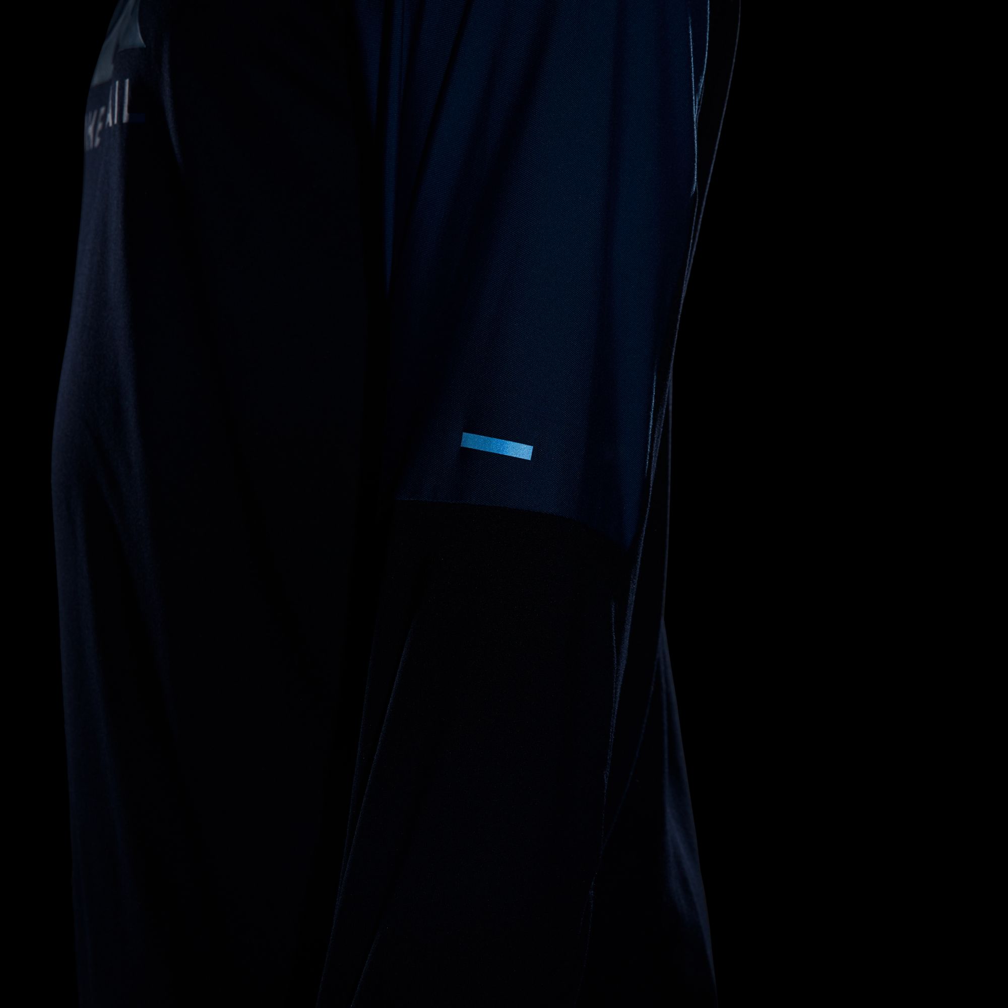 Nike Dri-Fit Trail Running Hoodie Long-Sleeve Erkek Tişört