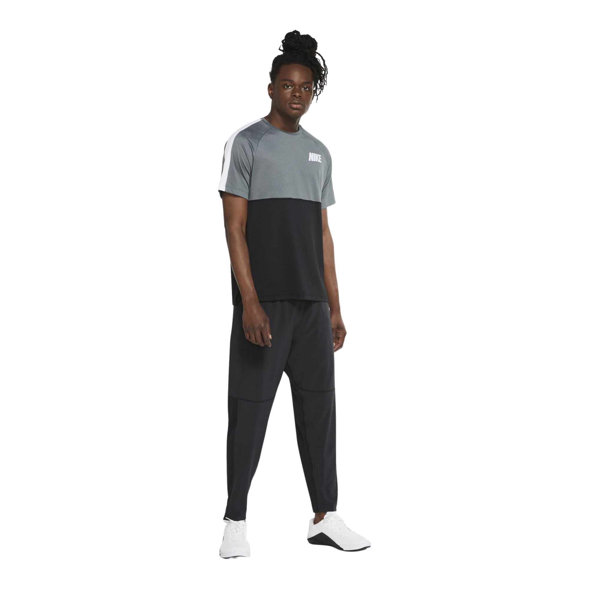 Nike Dri-Fit Training Short-Sleeve Erkek Tişört