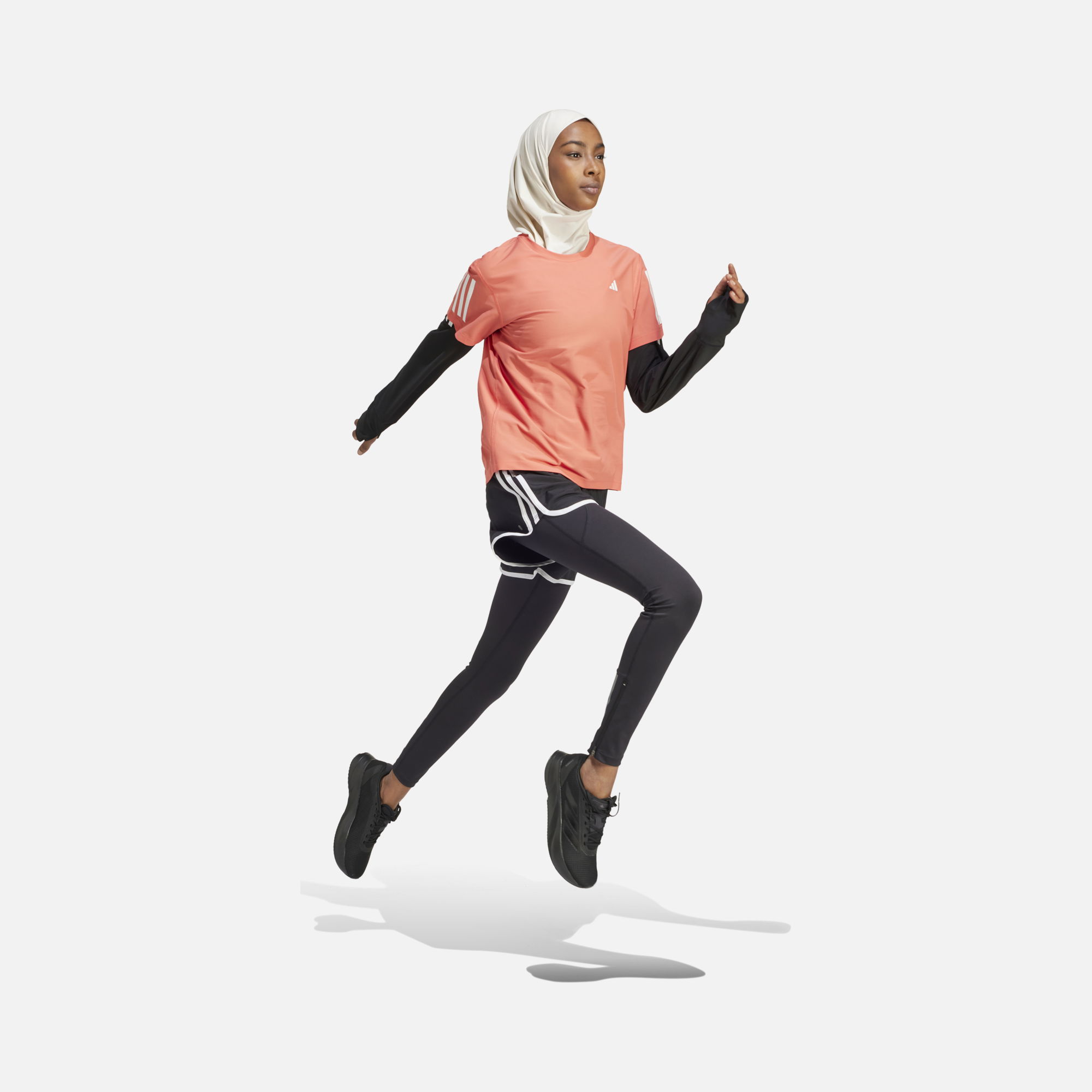 adidas AEROREADY Run Own The 3-Stripes Crew Neck Running Short-Sleeve Kadın Tişört