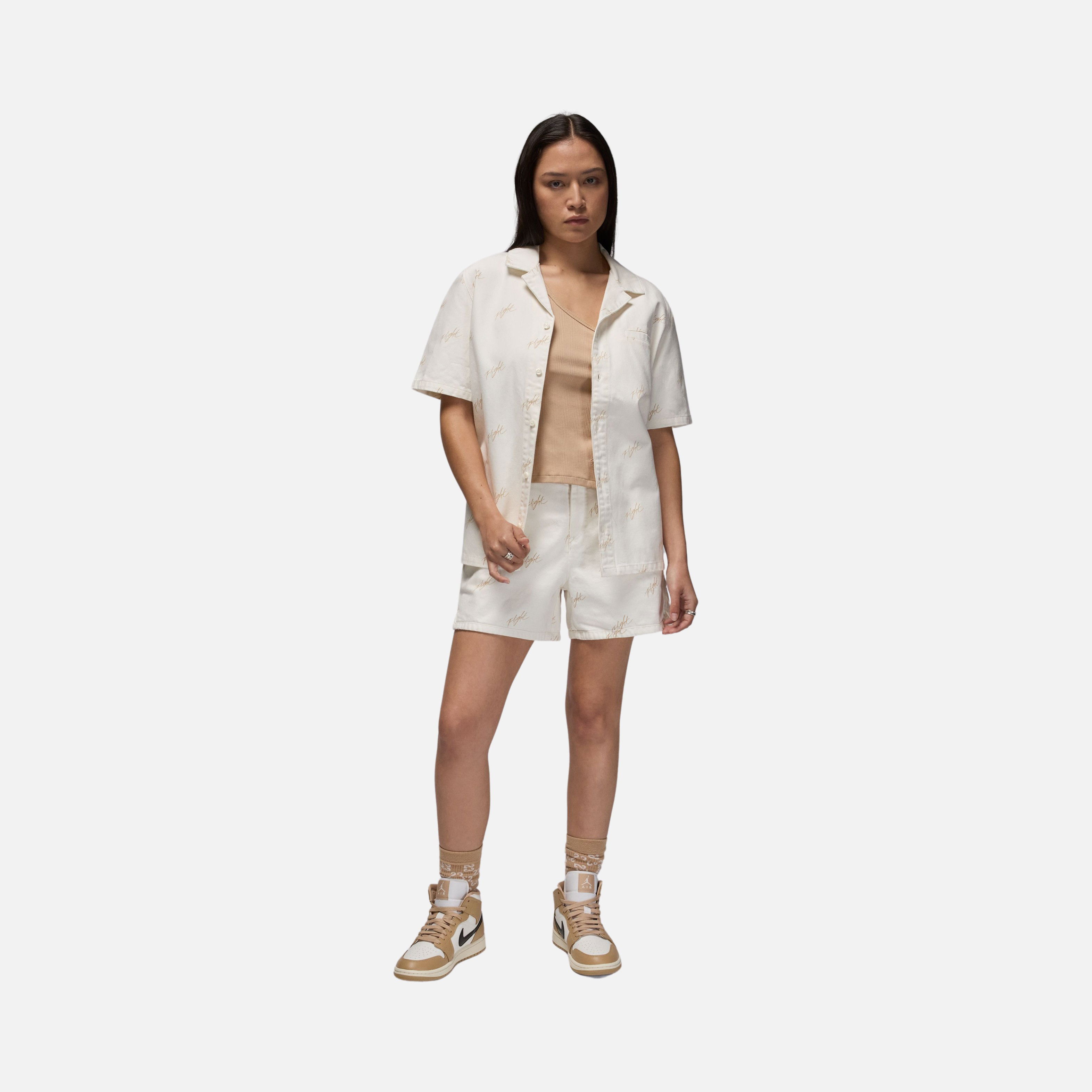 Nike Jordan Flight Graphics Woven Full-Buttoned Short-Sleeve Kadın Gömlek