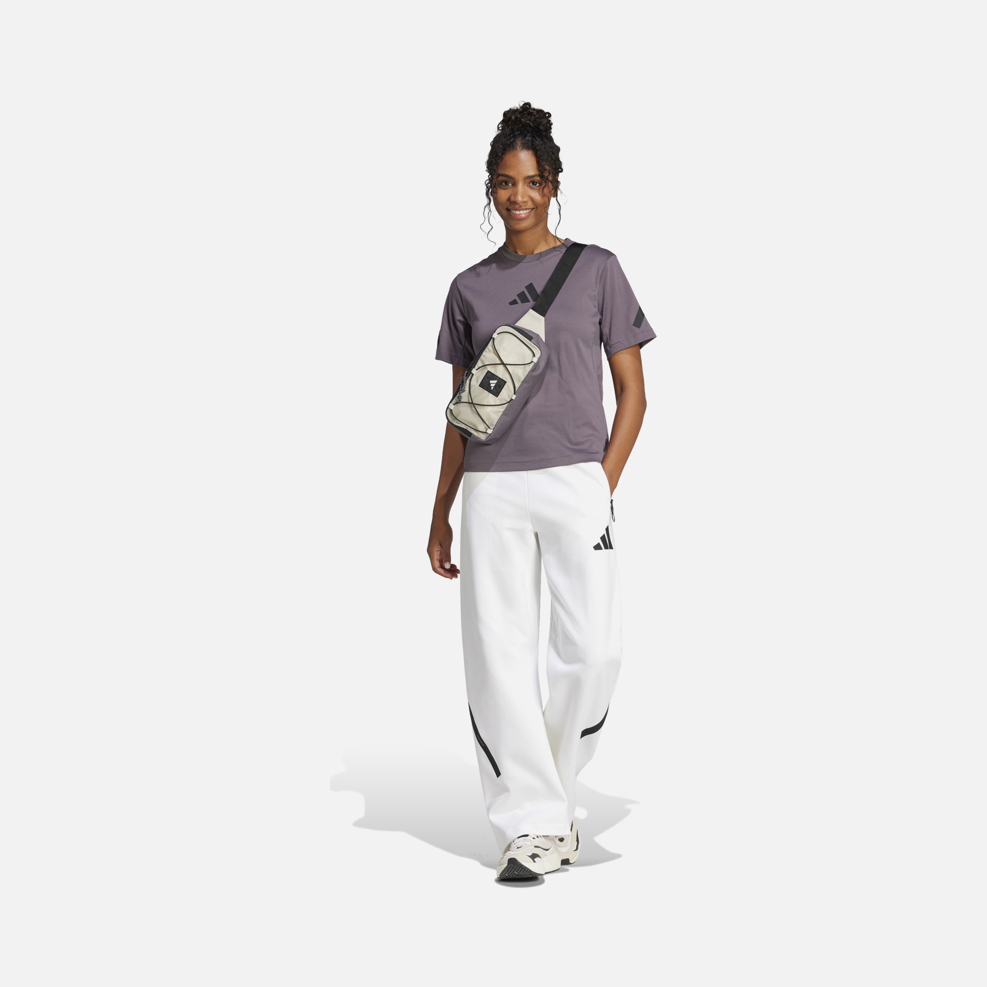 adidas Z.N.E. Sportswear Short-Sleeve Kadın Tişört