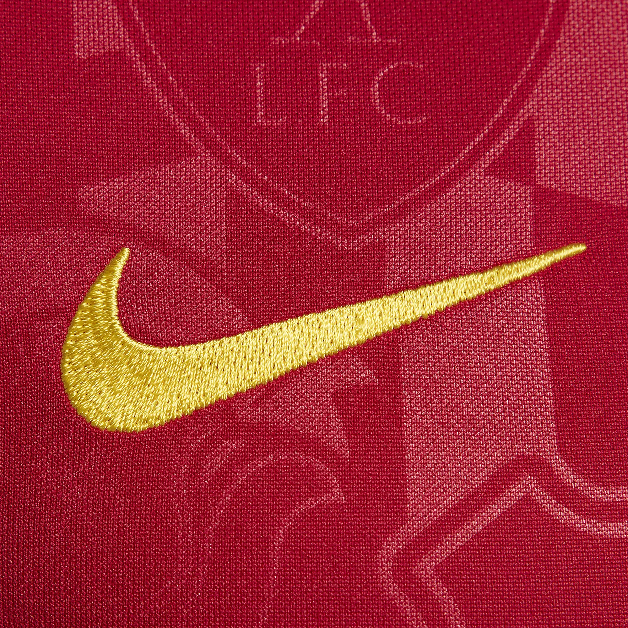 Nike Liverpool F.C. Academy Pro Dri-Fit Football Pre-Match Short-Sleeve Erkek Tişört