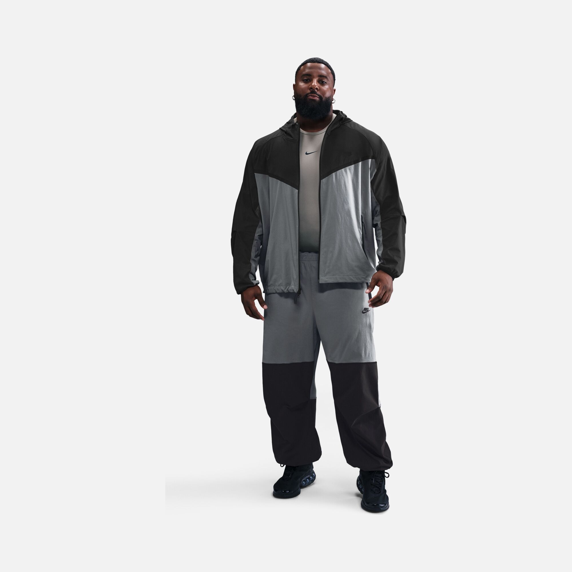 Nike Tech Woven Windrunner Full-Zip Hooded Erkek Ceket