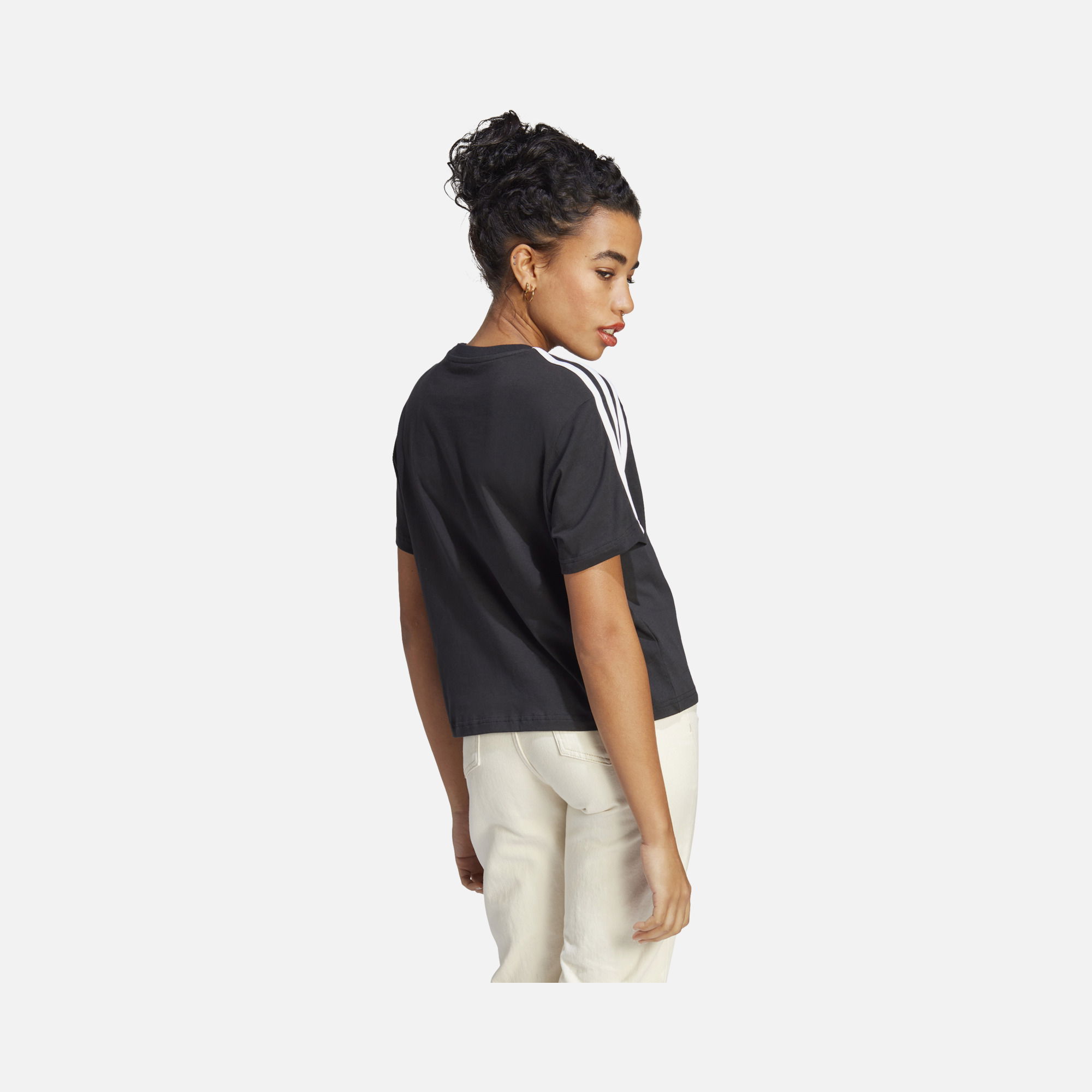 adidas Essentials 3-Stripes Single Jersey Crop Kadın Tişört