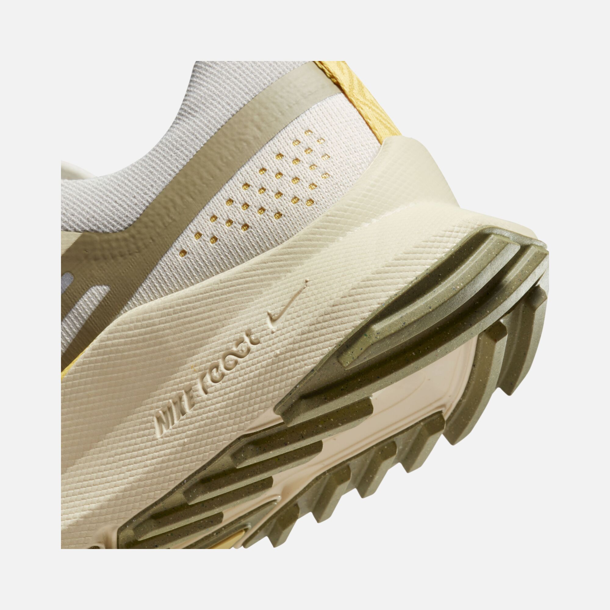 Nike Pegasus Trail 4 Trail-Running Kadın Spor Ayakkabı