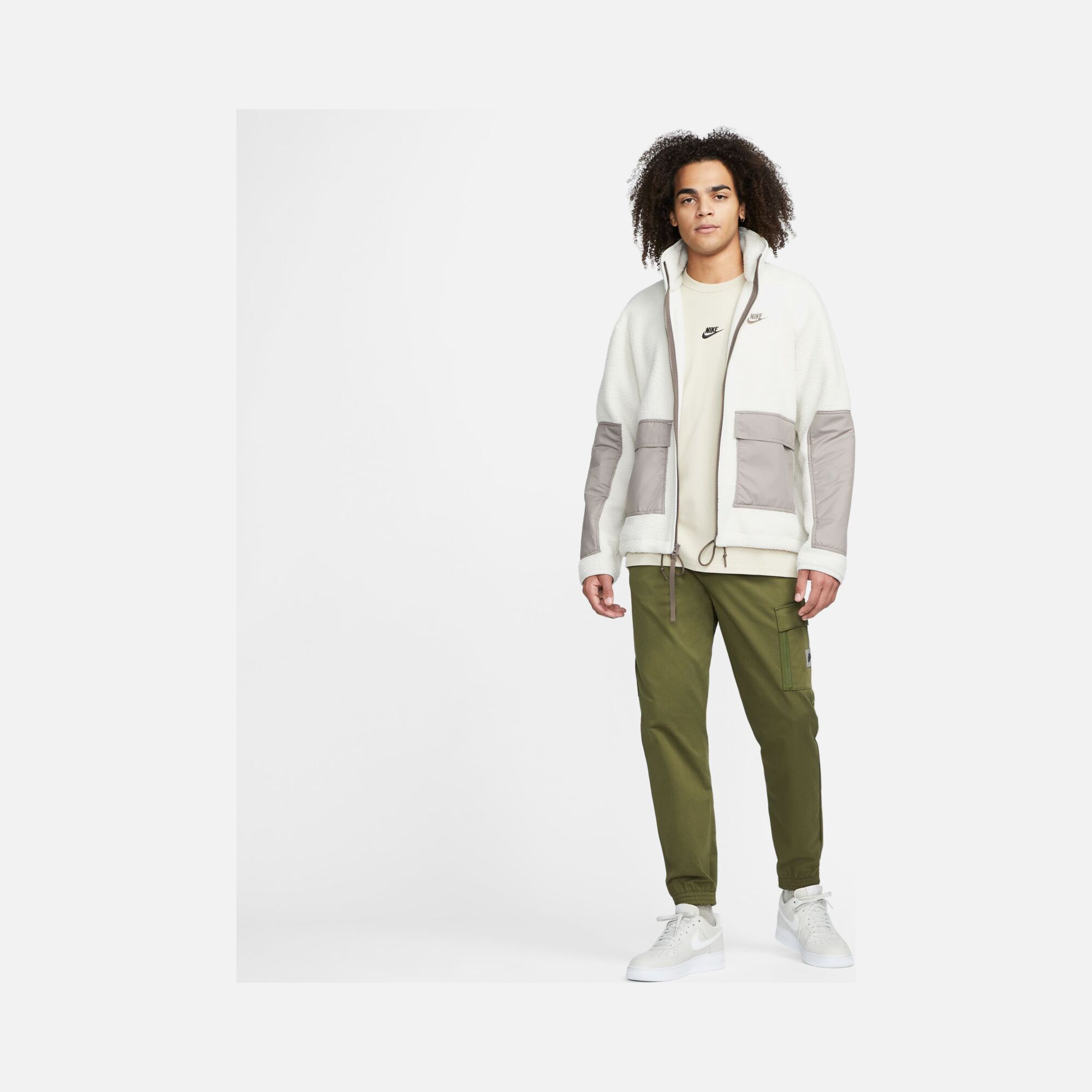 Nike Sportswear Premium Essentials Short-Sleeve Erkek Tişört