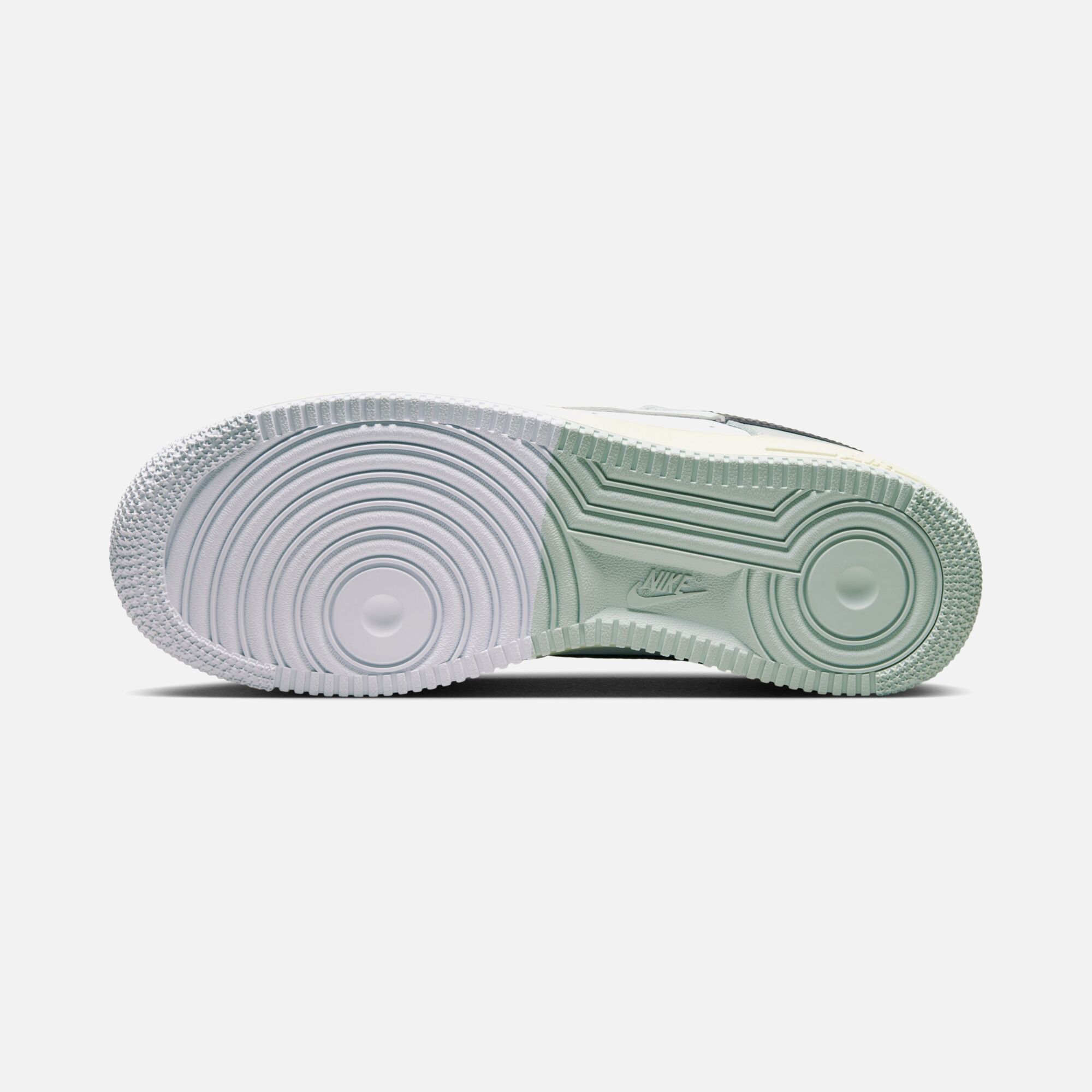 Nike Air Force 1 '07 LV8 ''Split Color Swoosh Logo'' Erkek Spor Ayakkabı