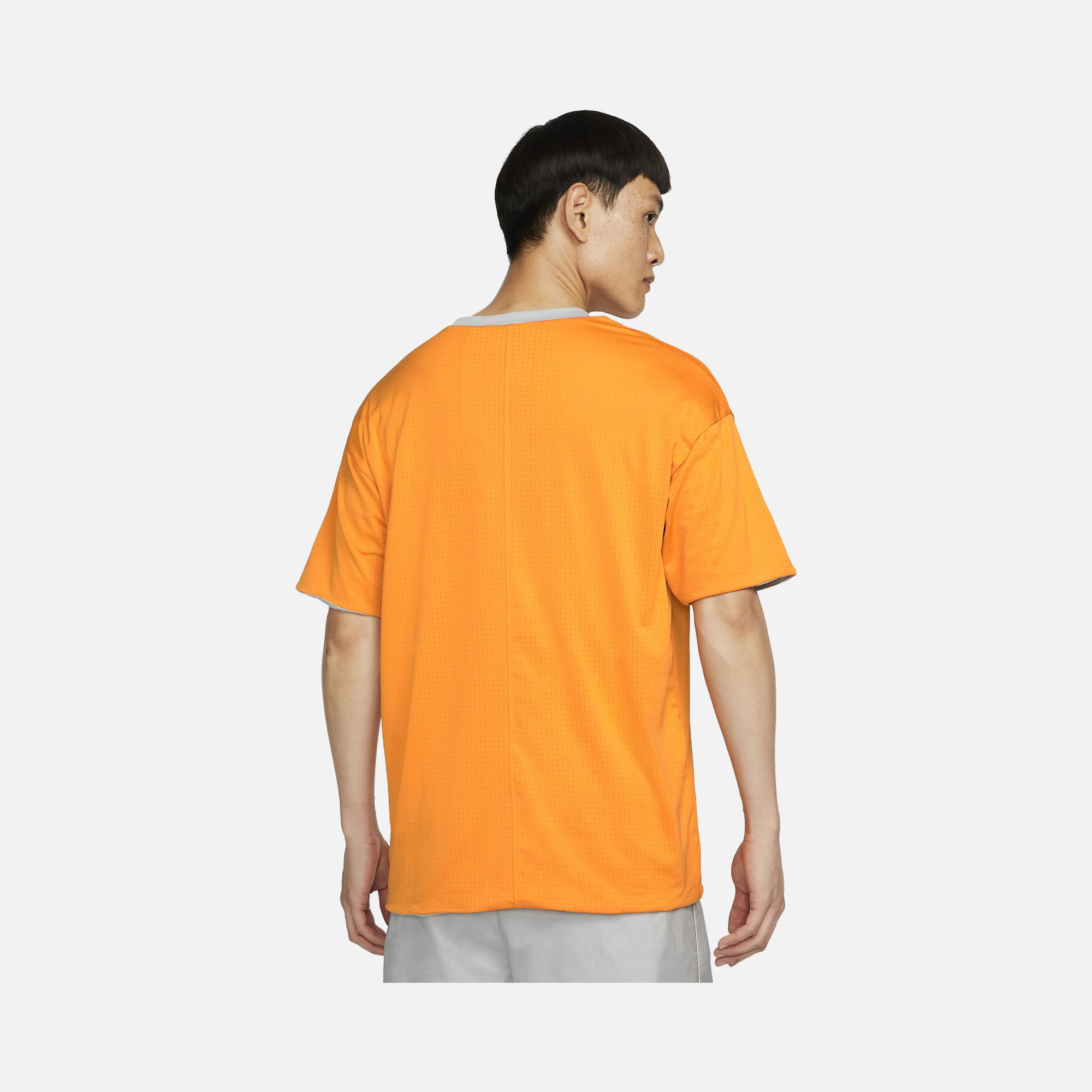 Nike Sportswear Style Essentials Reversible Short-Sleeve Erkek Tişört